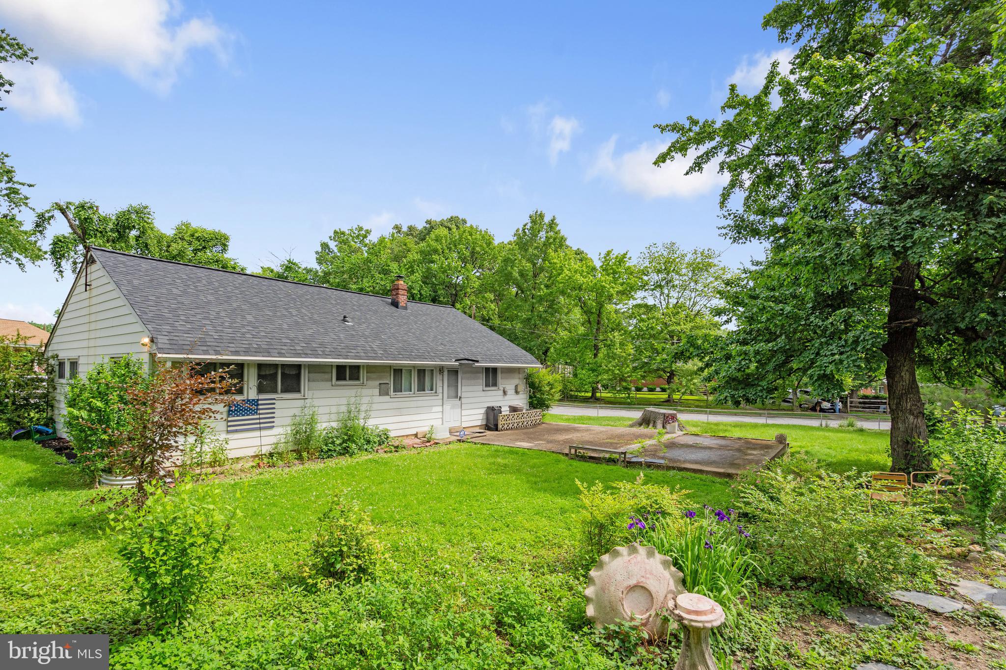 ROSEDALE MANOR - Residential