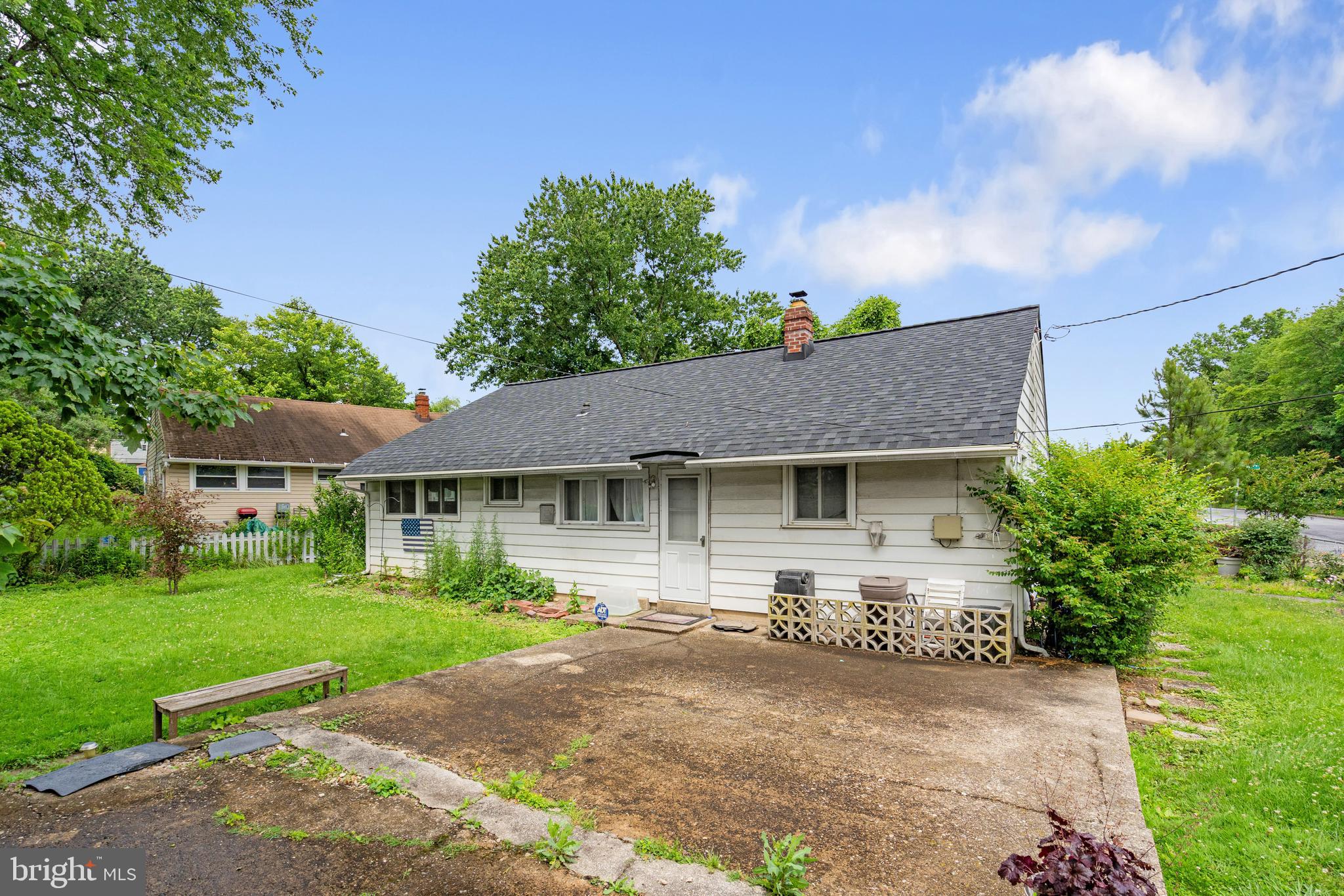 ROSEDALE MANOR - Residential