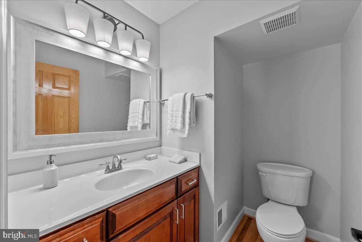 MAYWOOD - Residential