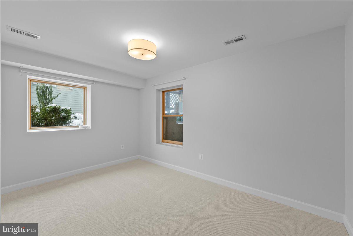 MAYWOOD - Residential