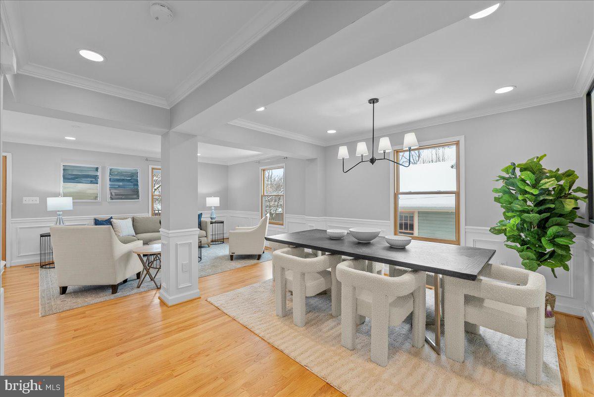 MAYWOOD - Residential