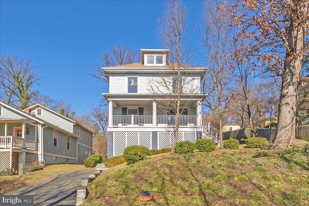 MAYWOOD - Residential