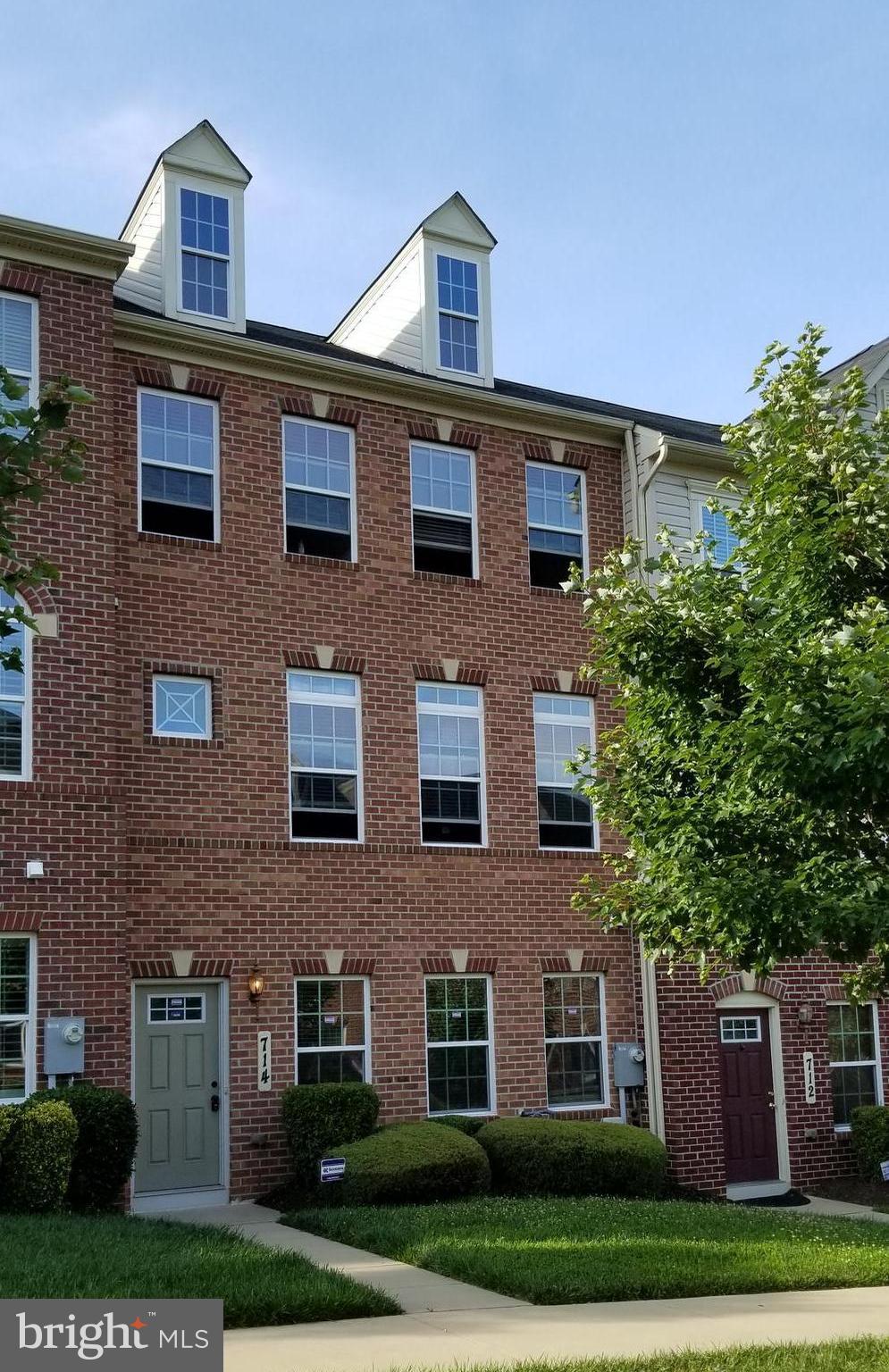 ADDISON ROAD SOUTH - Residential