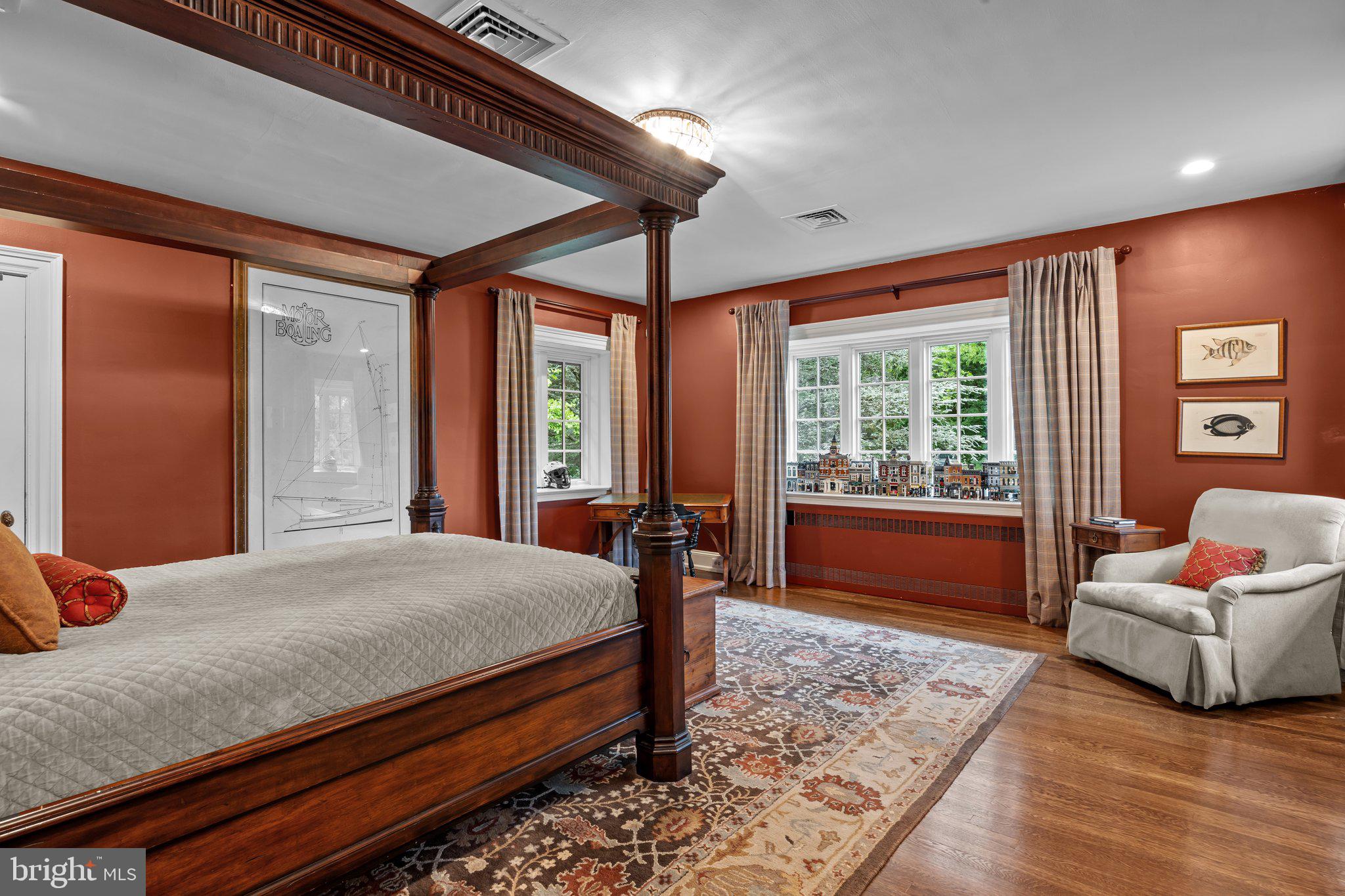 MEADOWBROOK - Residential