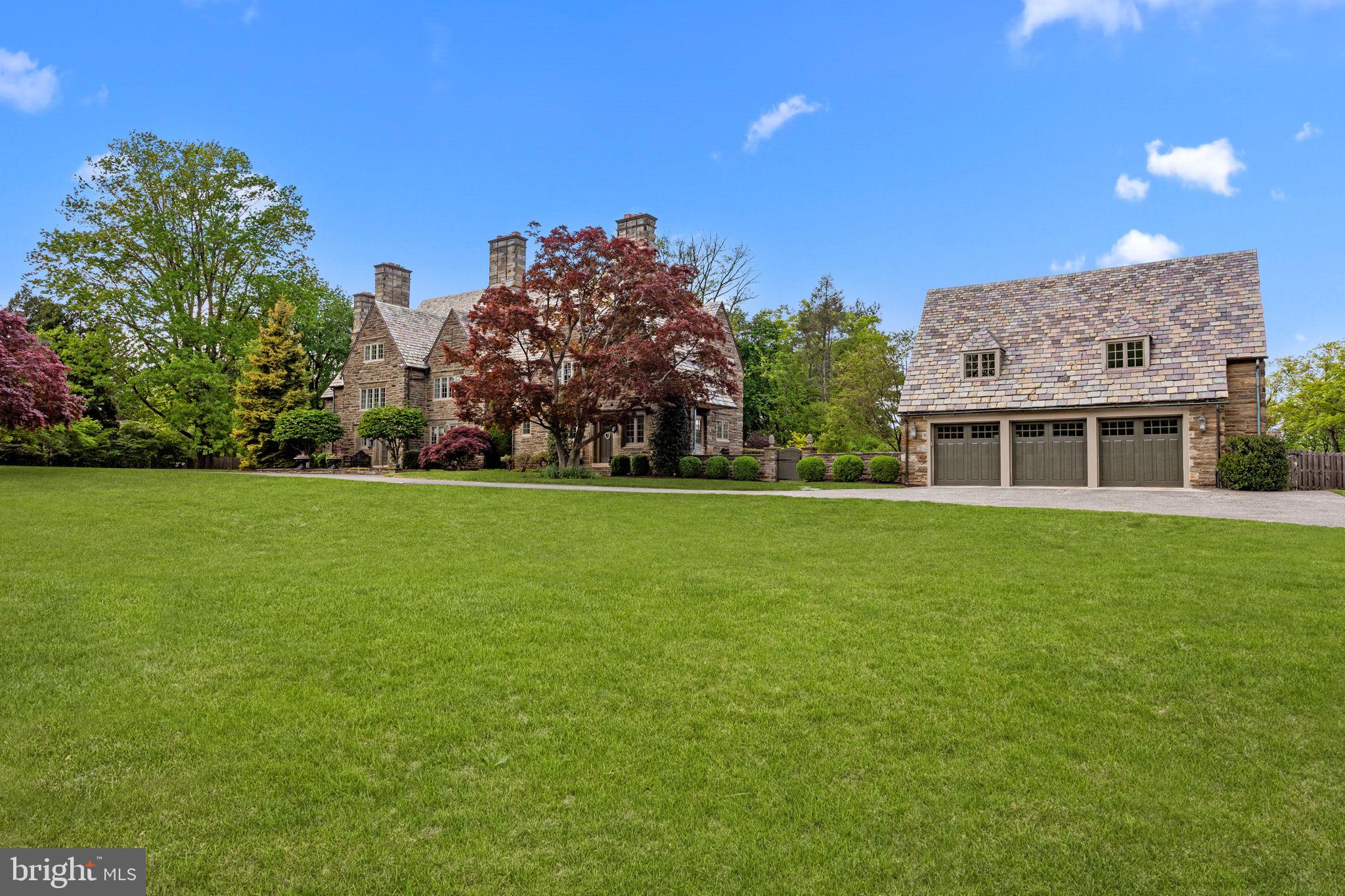 MEADOWBROOK - Residential