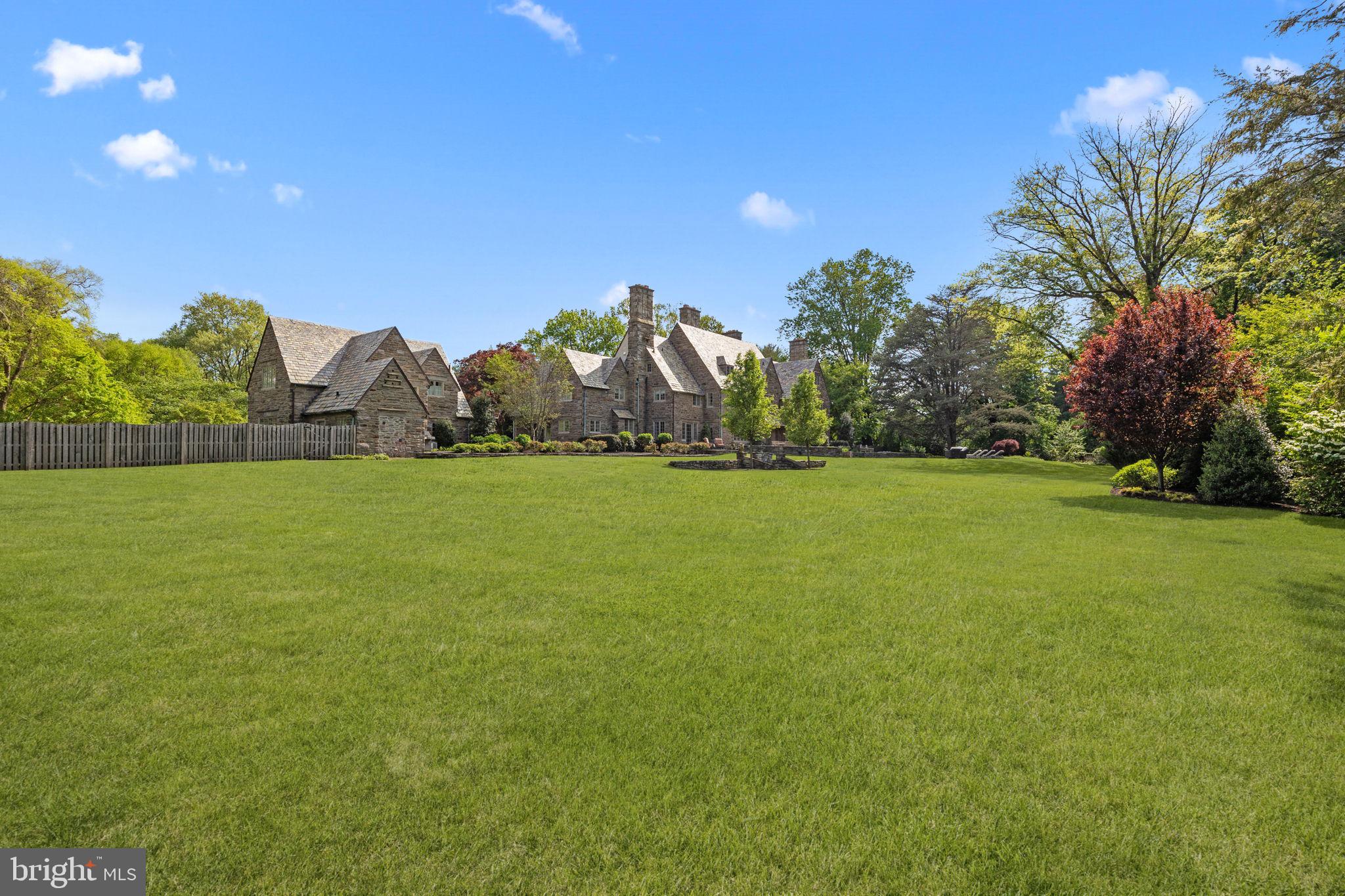 MEADOWBROOK - Residential