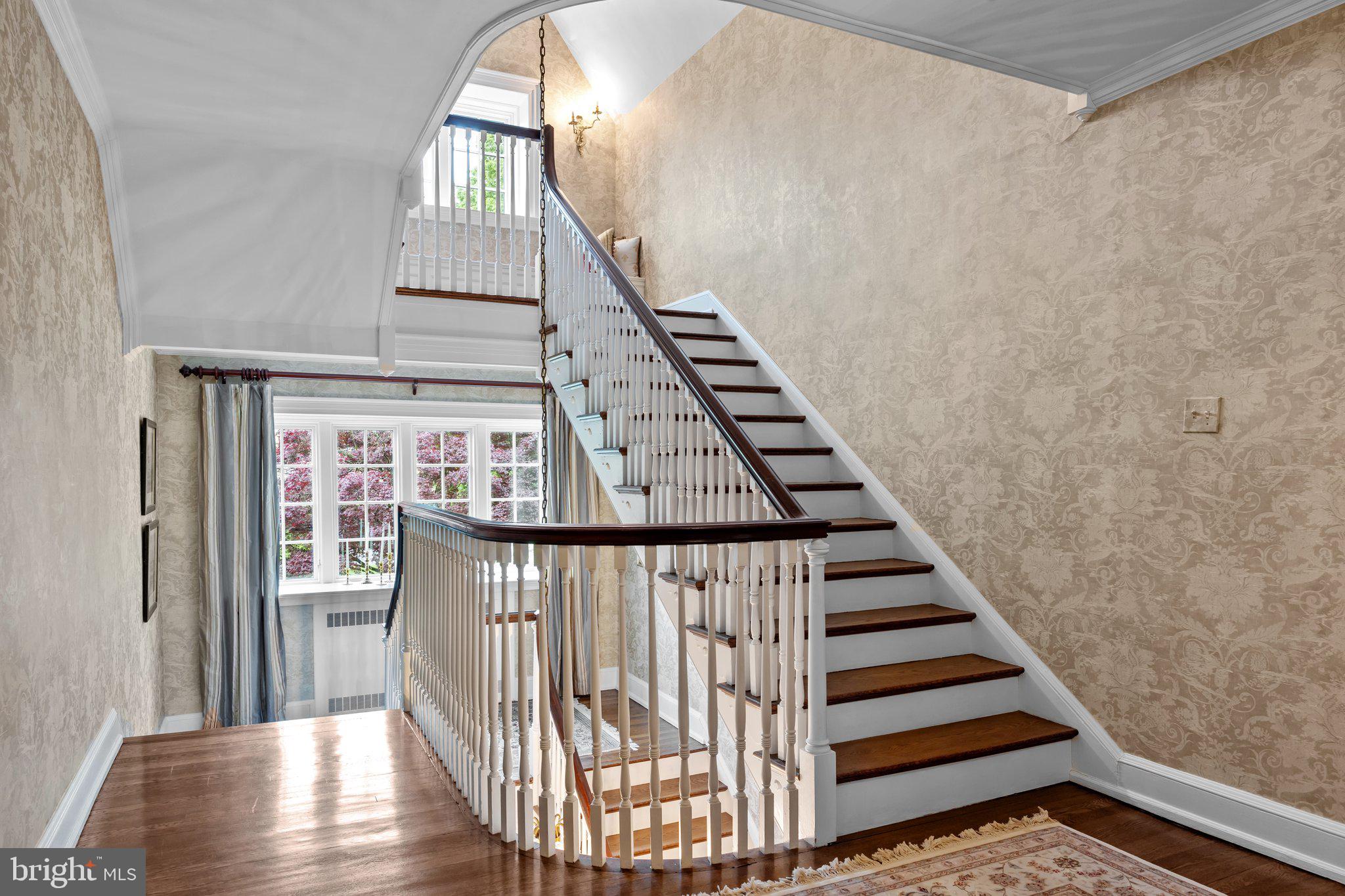 MEADOWBROOK - Residential