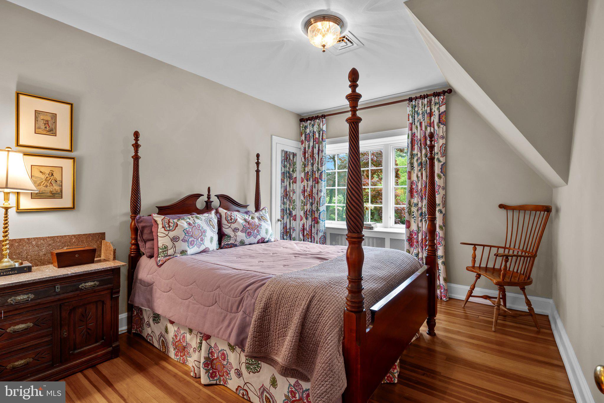 MEADOWBROOK - Residential