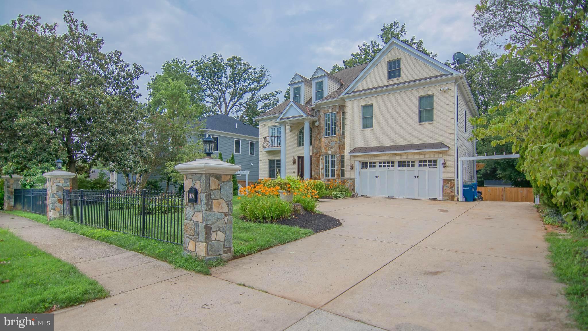 1906 DALMATION DRIVE