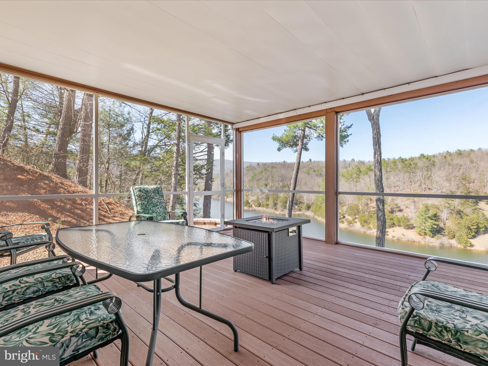 FALCON HAVEN - Residential