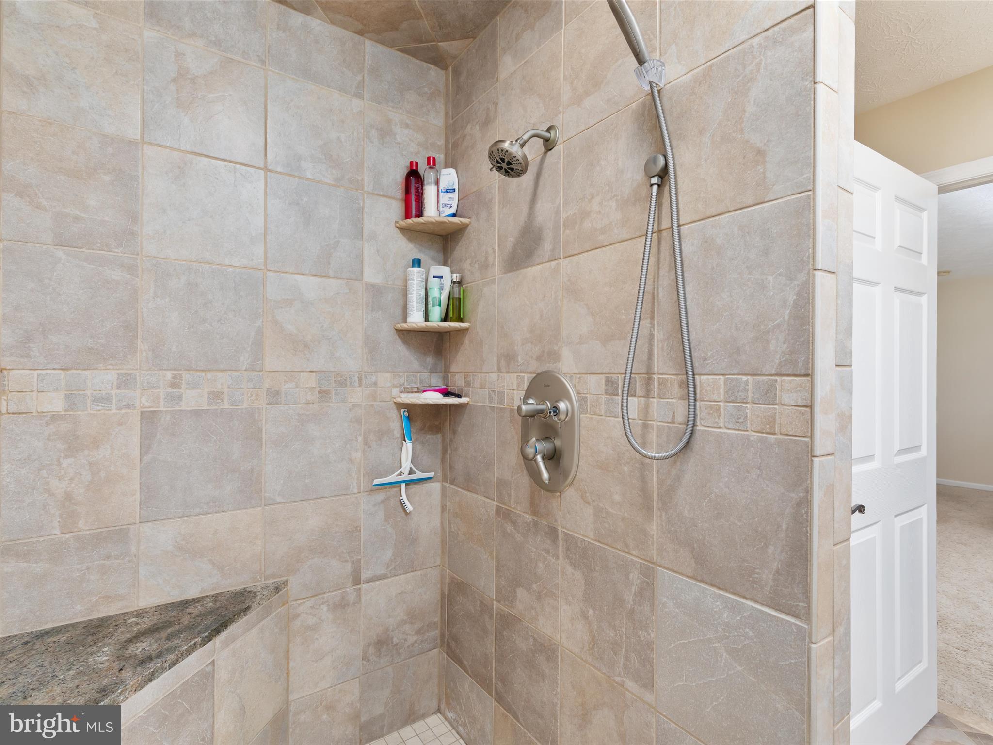 FALCON HAVEN - Residential