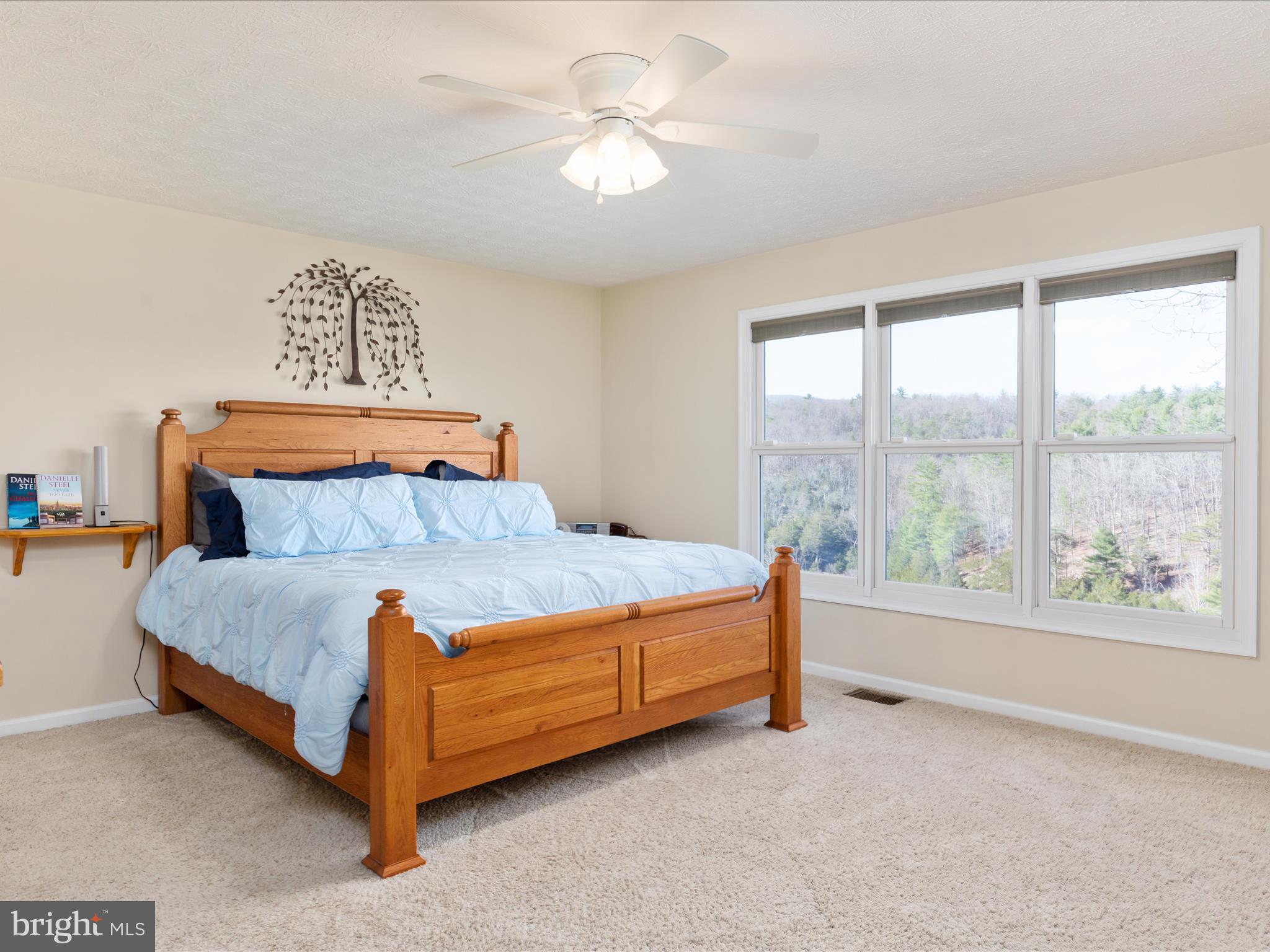 FALCON HAVEN - Residential