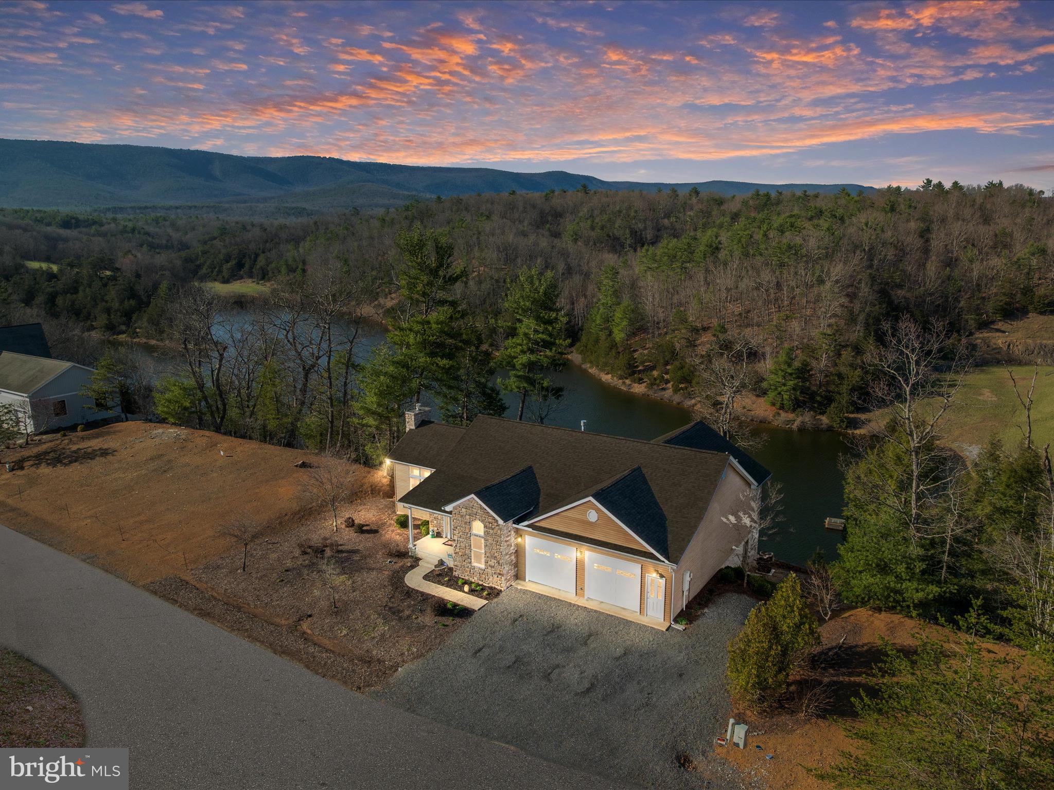 FALCON HAVEN - Residential