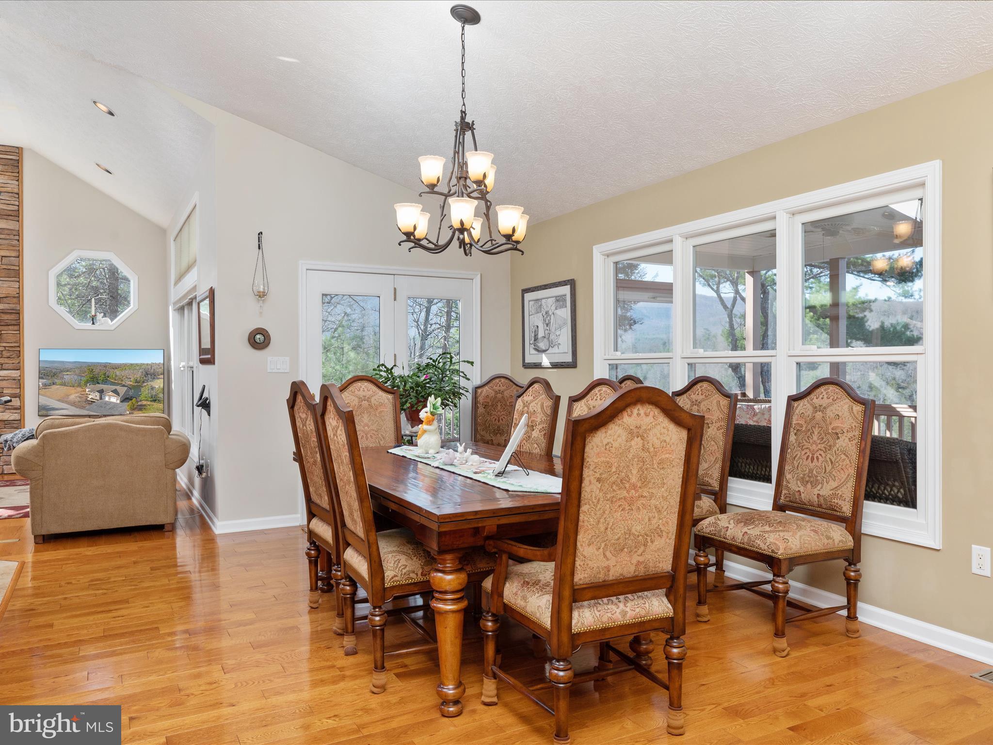 FALCON HAVEN - Residential