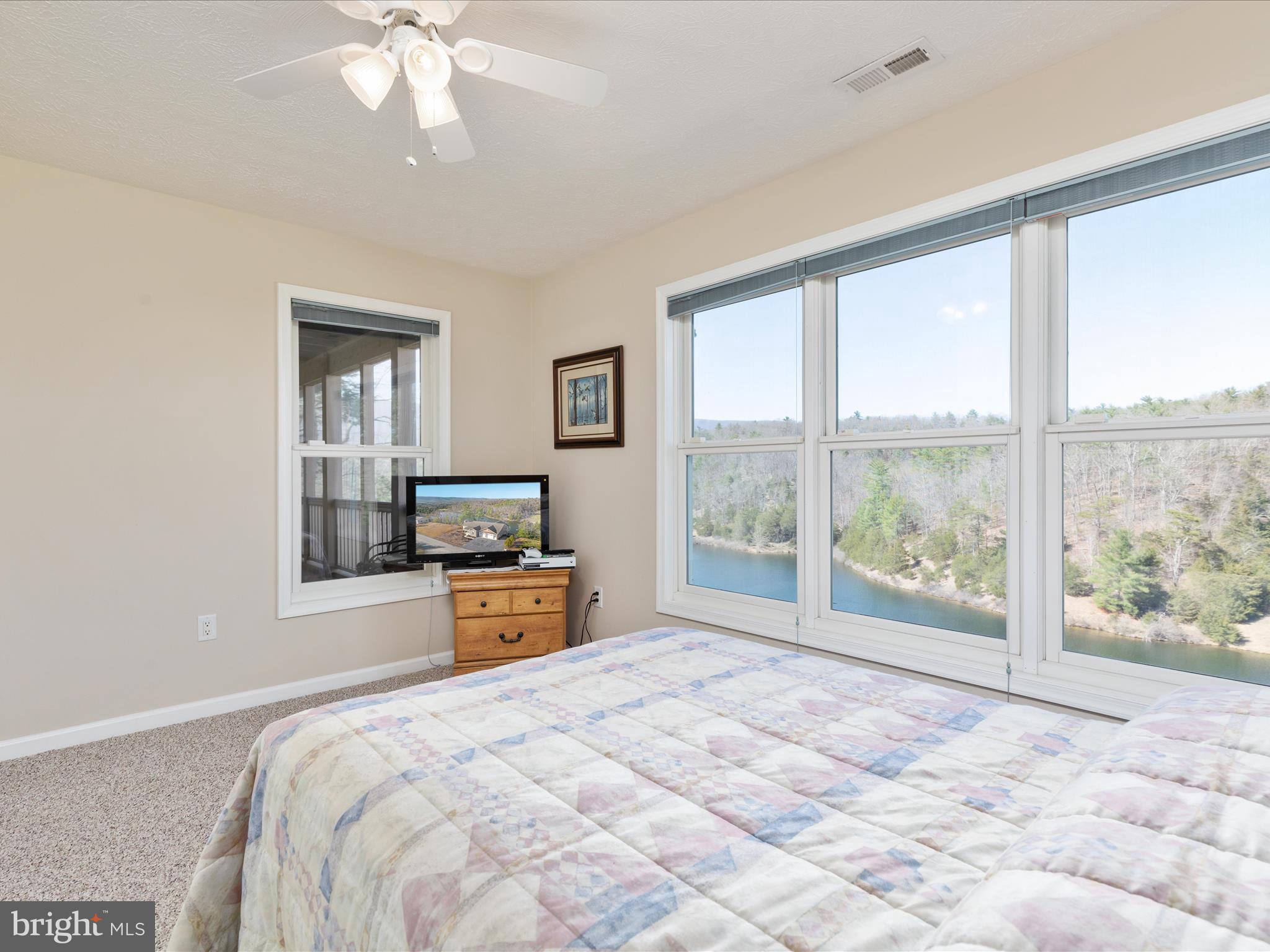 FALCON HAVEN - Residential