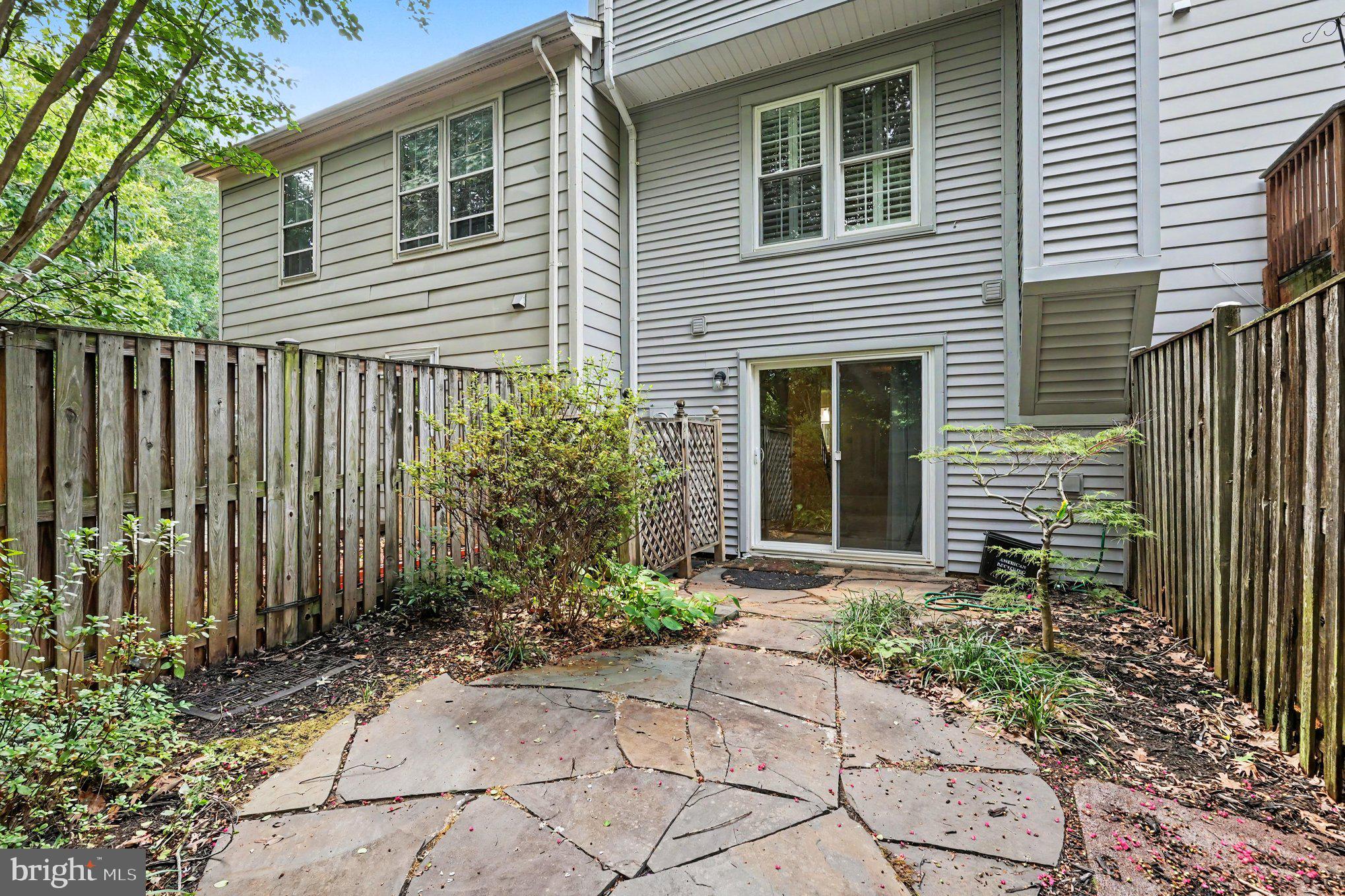 15067 MAPLE GLEN COURT
