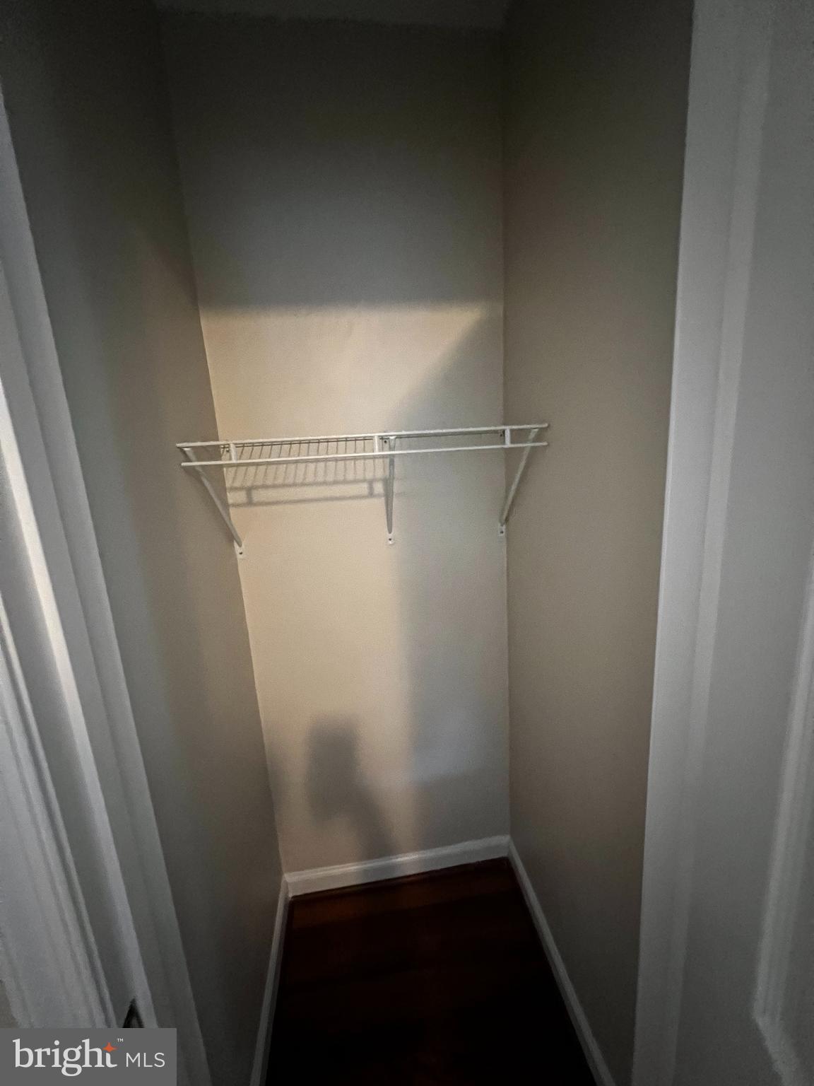 WOODLAND VILLAGE IND HEA - Residential Lease