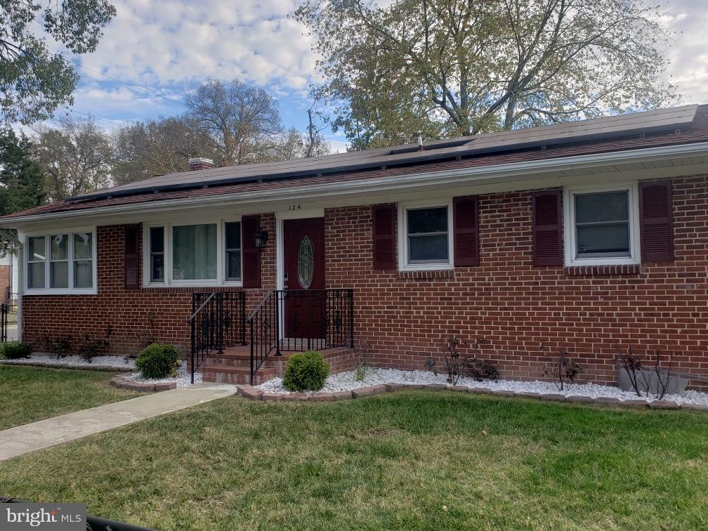 WOODLAND VILLAGE IND HEA - Residential Lease