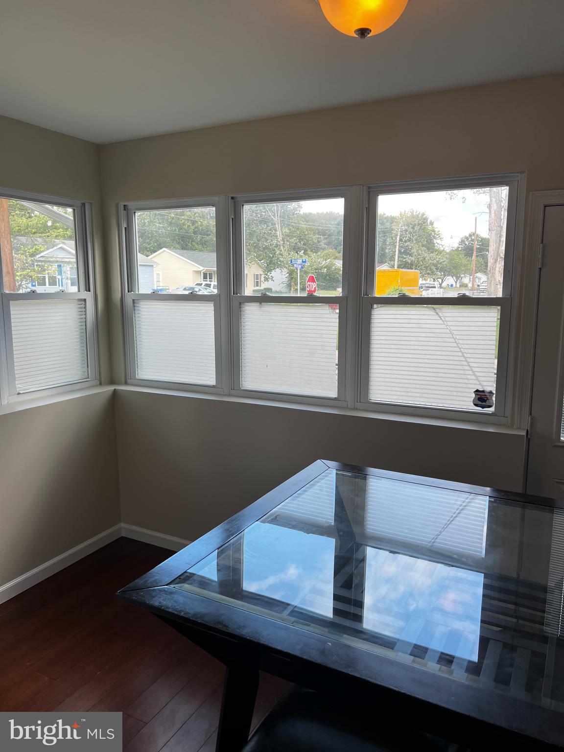 WOODLAND VILLAGE IND HEA - Residential Lease