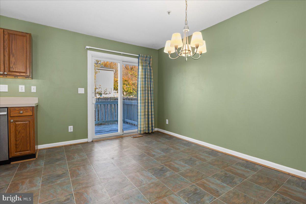 SOUTH RIVER COLONY - Residential