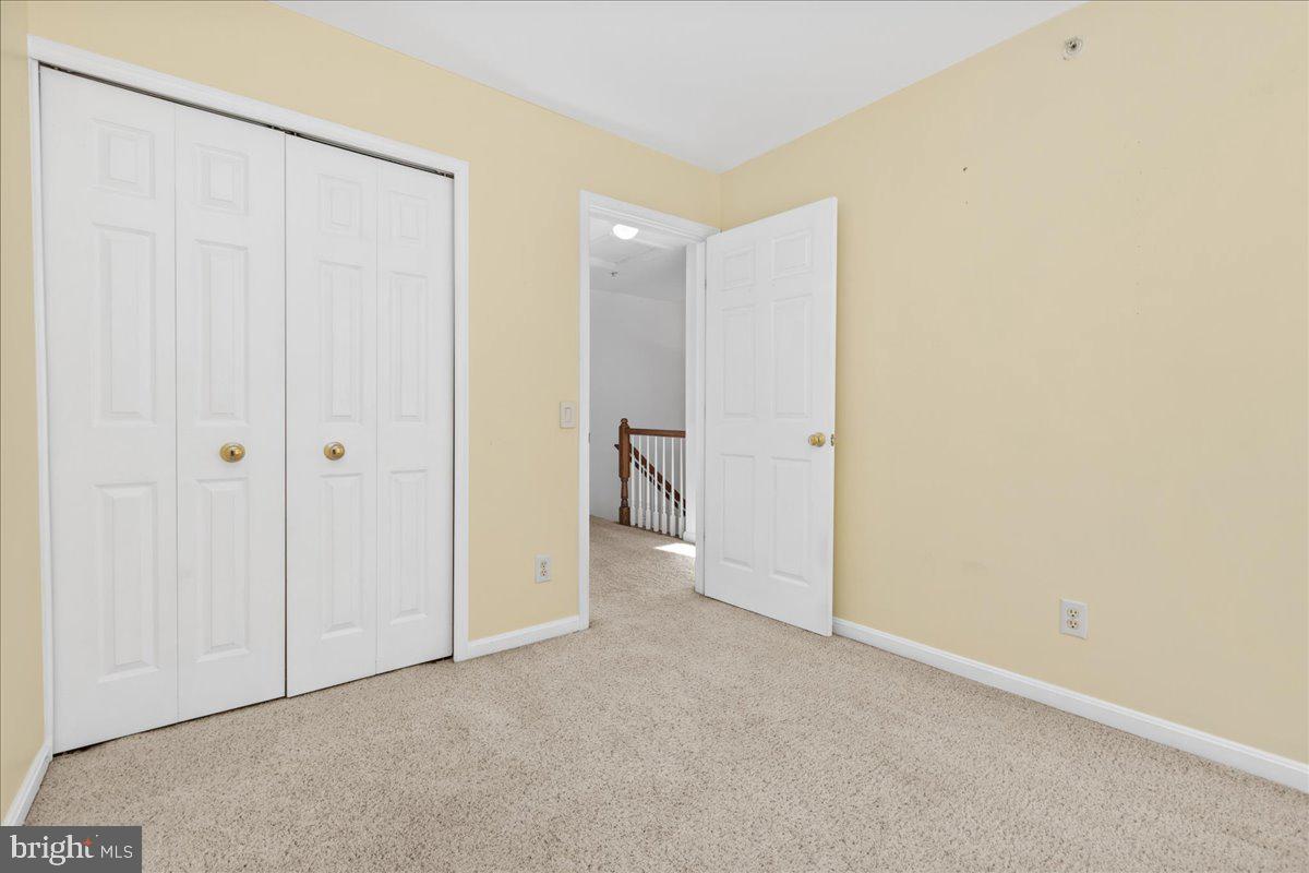 SOUTH RIVER COLONY - Residential