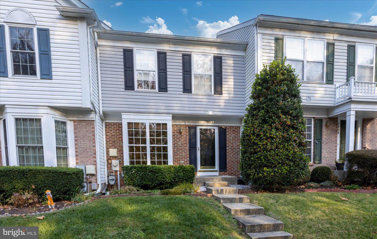 SOUTH RIVER COLONY - Residential