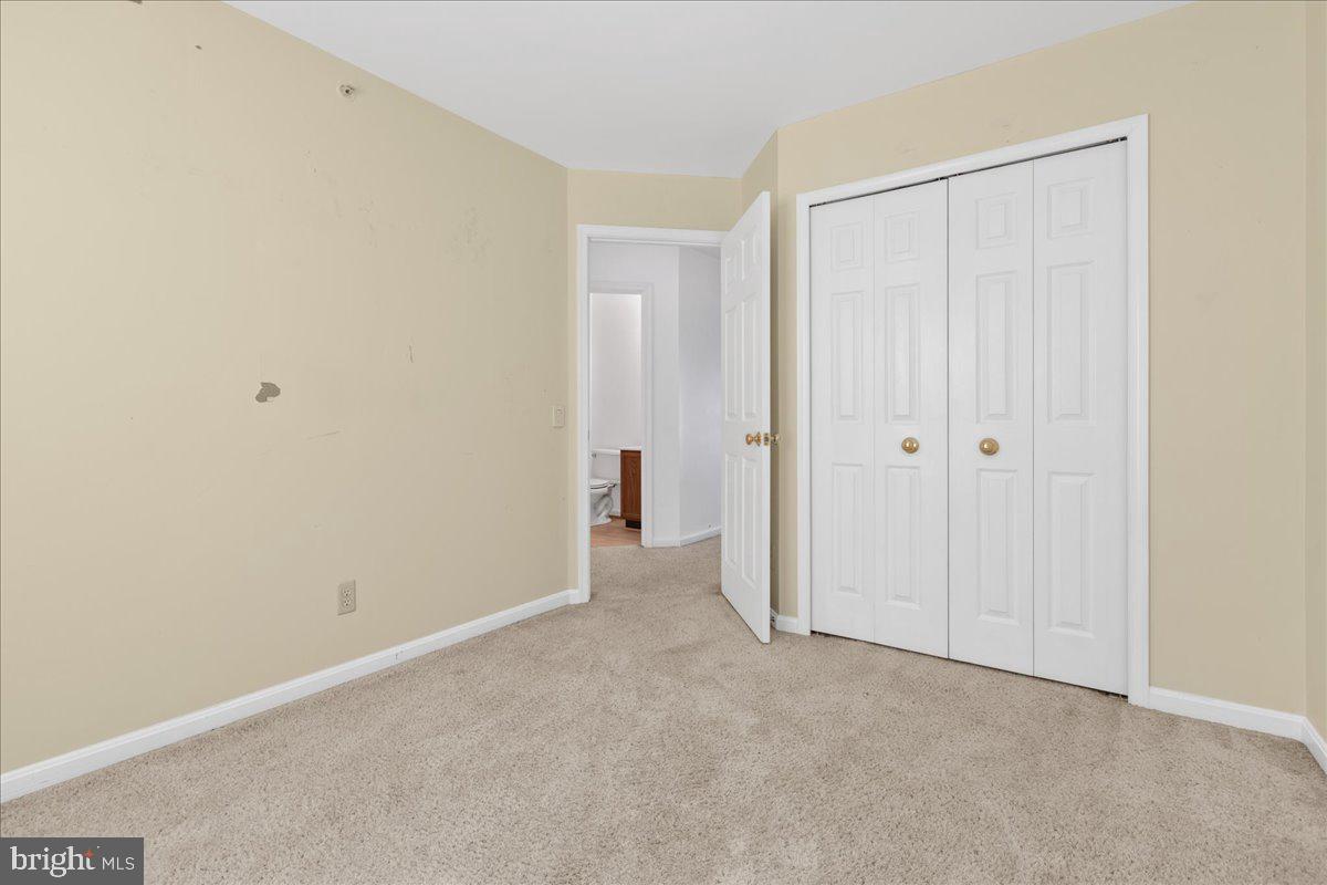 SOUTH RIVER COLONY - Residential