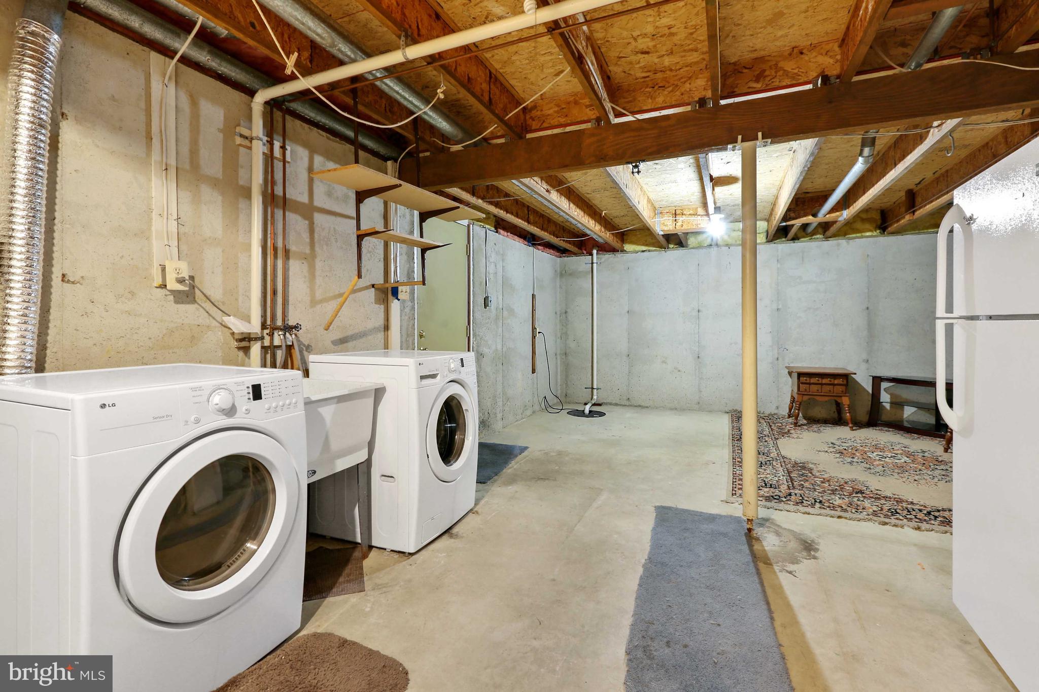 SILVER HILL FARM - Residential