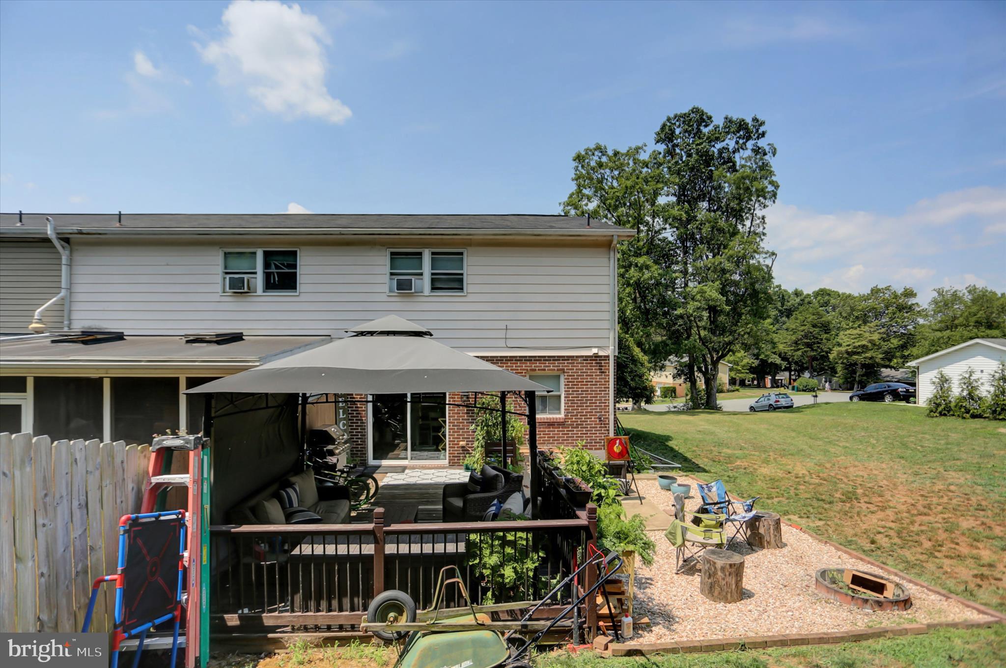 KENSINGTON HEIGHTS - Residential