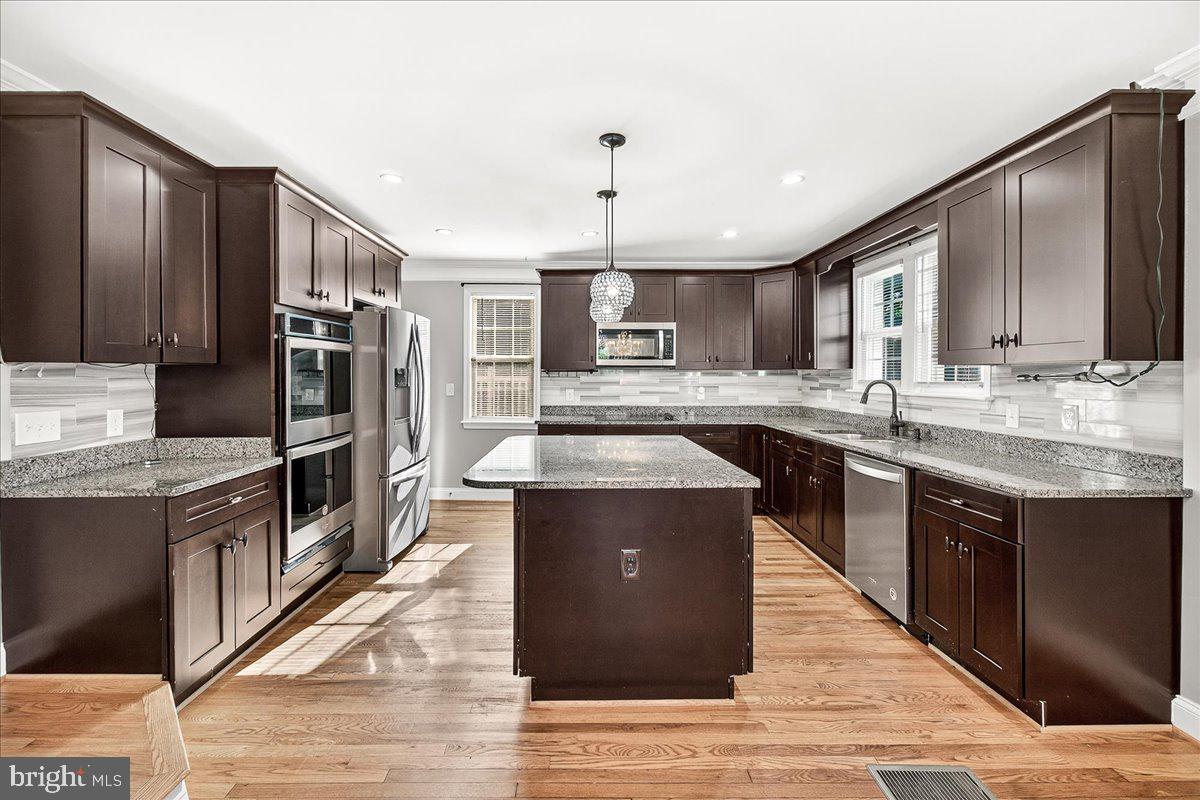 VILLA ESTATES - Residential