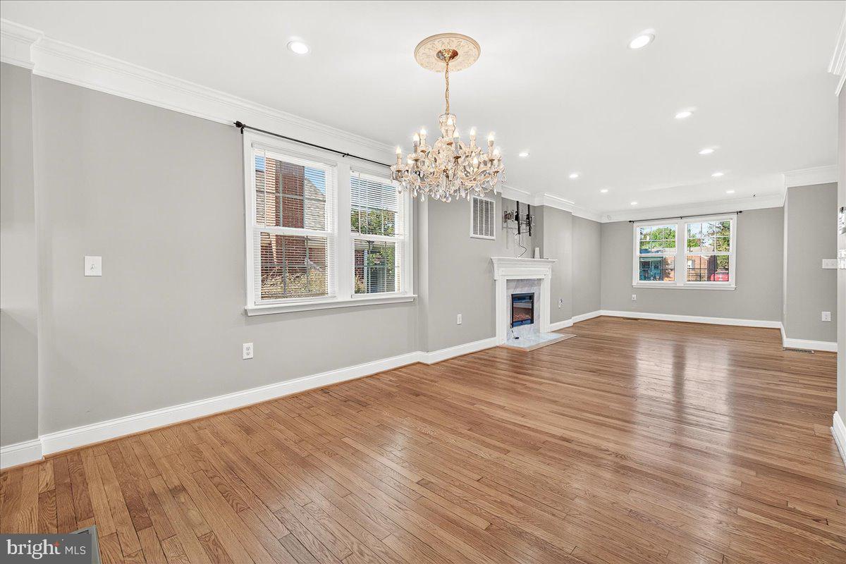 VILLA ESTATES - Residential