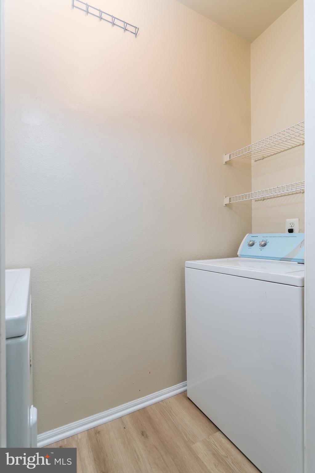 GATES OF MCLEAN - Residential