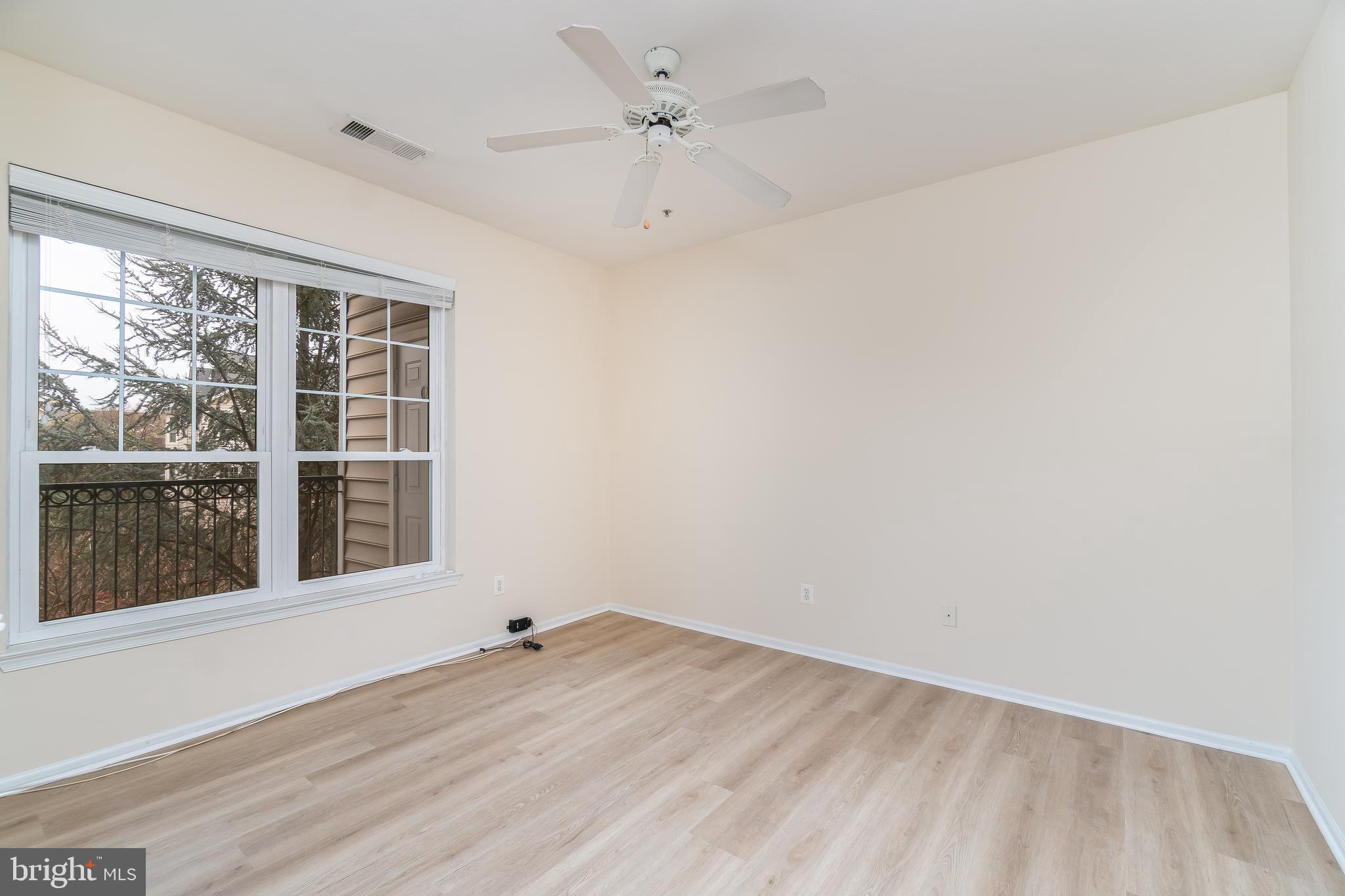 GATES OF MCLEAN - Residential