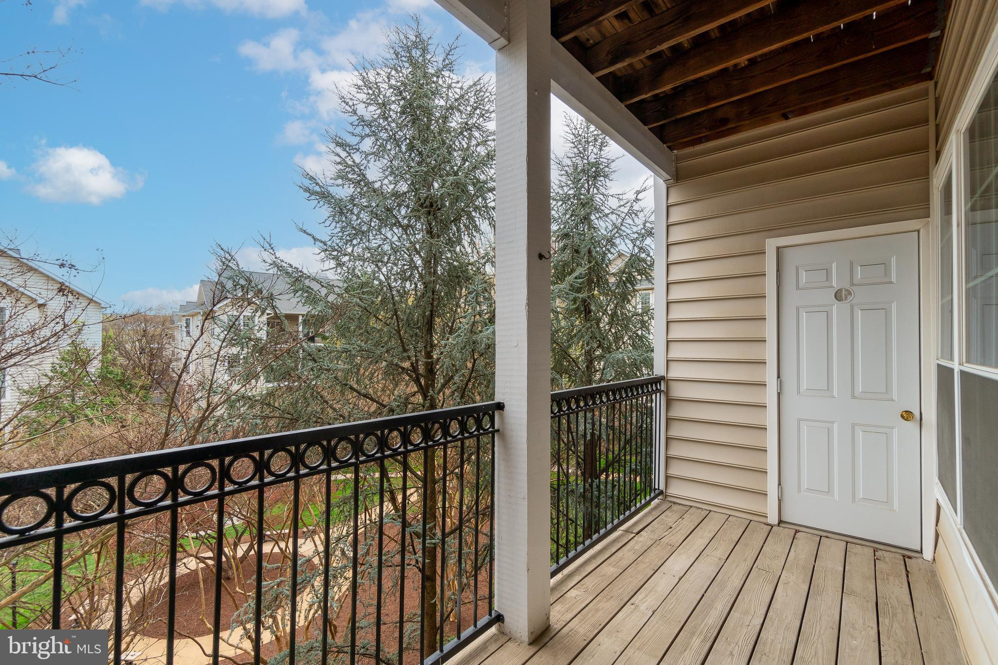 GATES OF MCLEAN - Residential