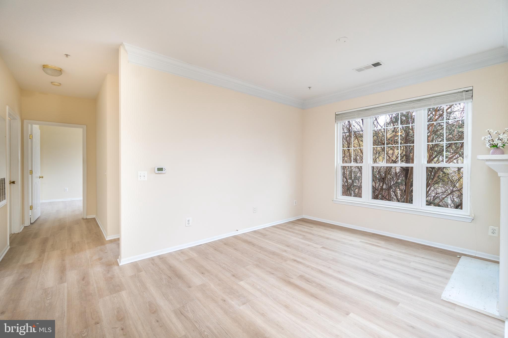 GATES OF MCLEAN - Residential