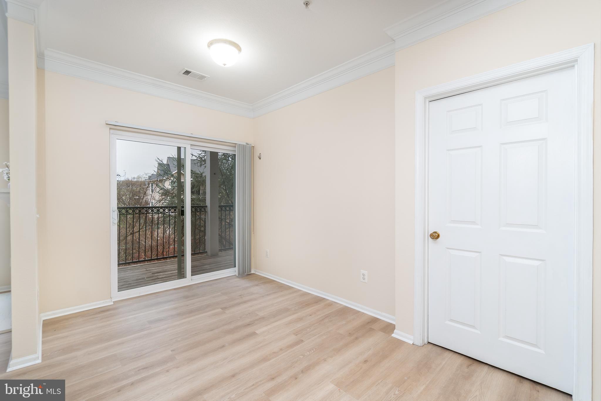 GATES OF MCLEAN - Residential