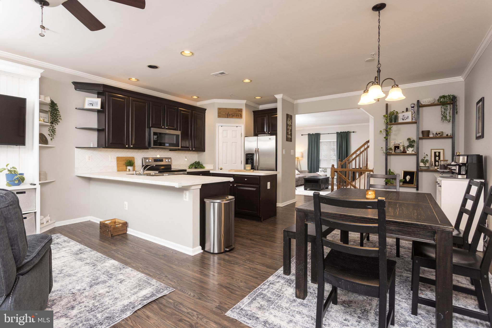 AUTUMN RUN - Residential