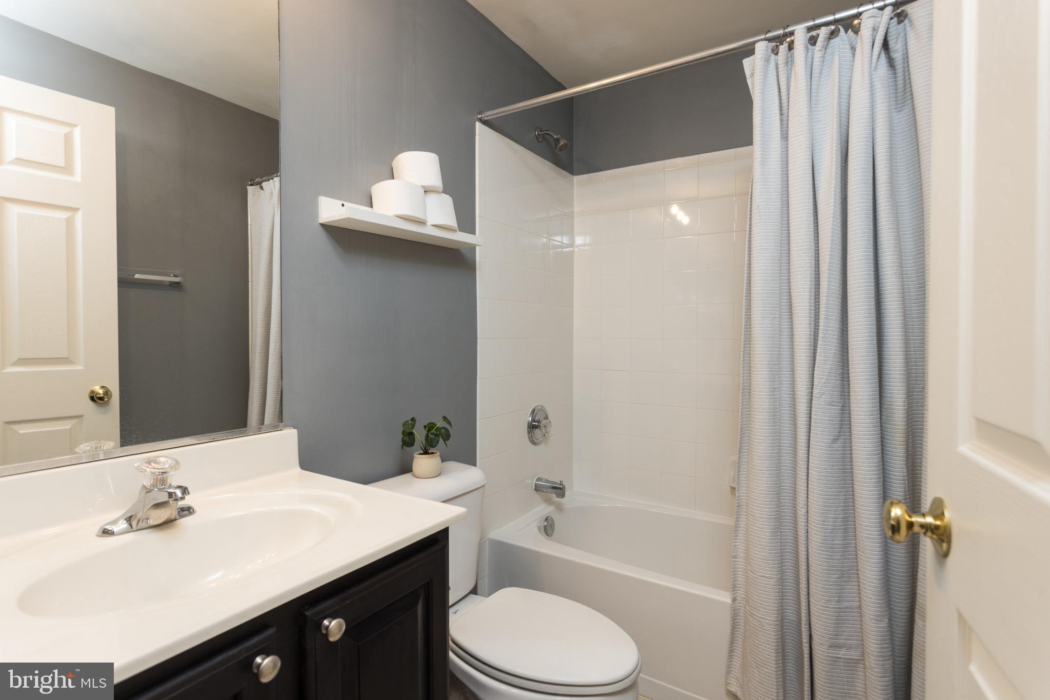 AUTUMN RUN - Residential