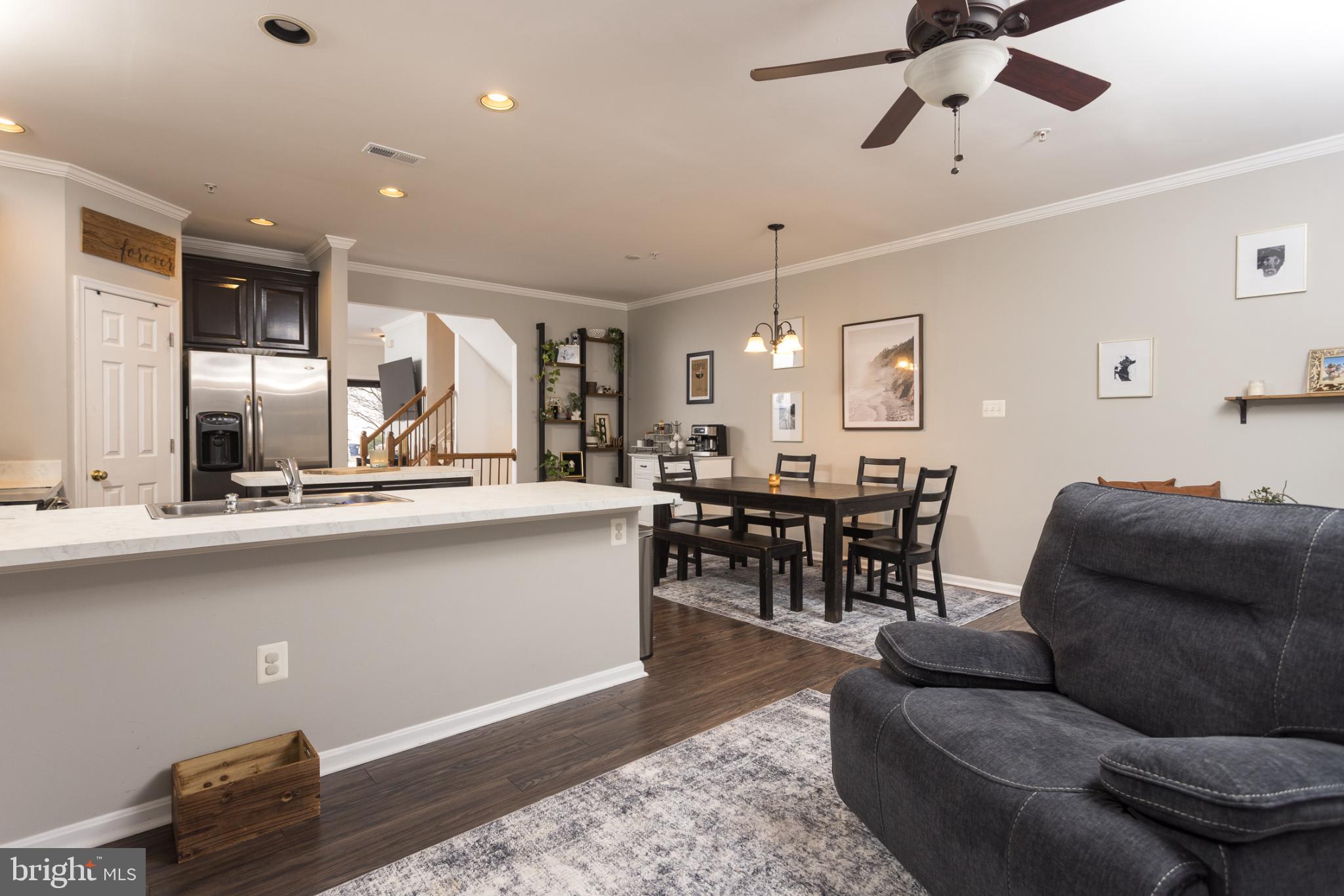 AUTUMN RUN - Residential