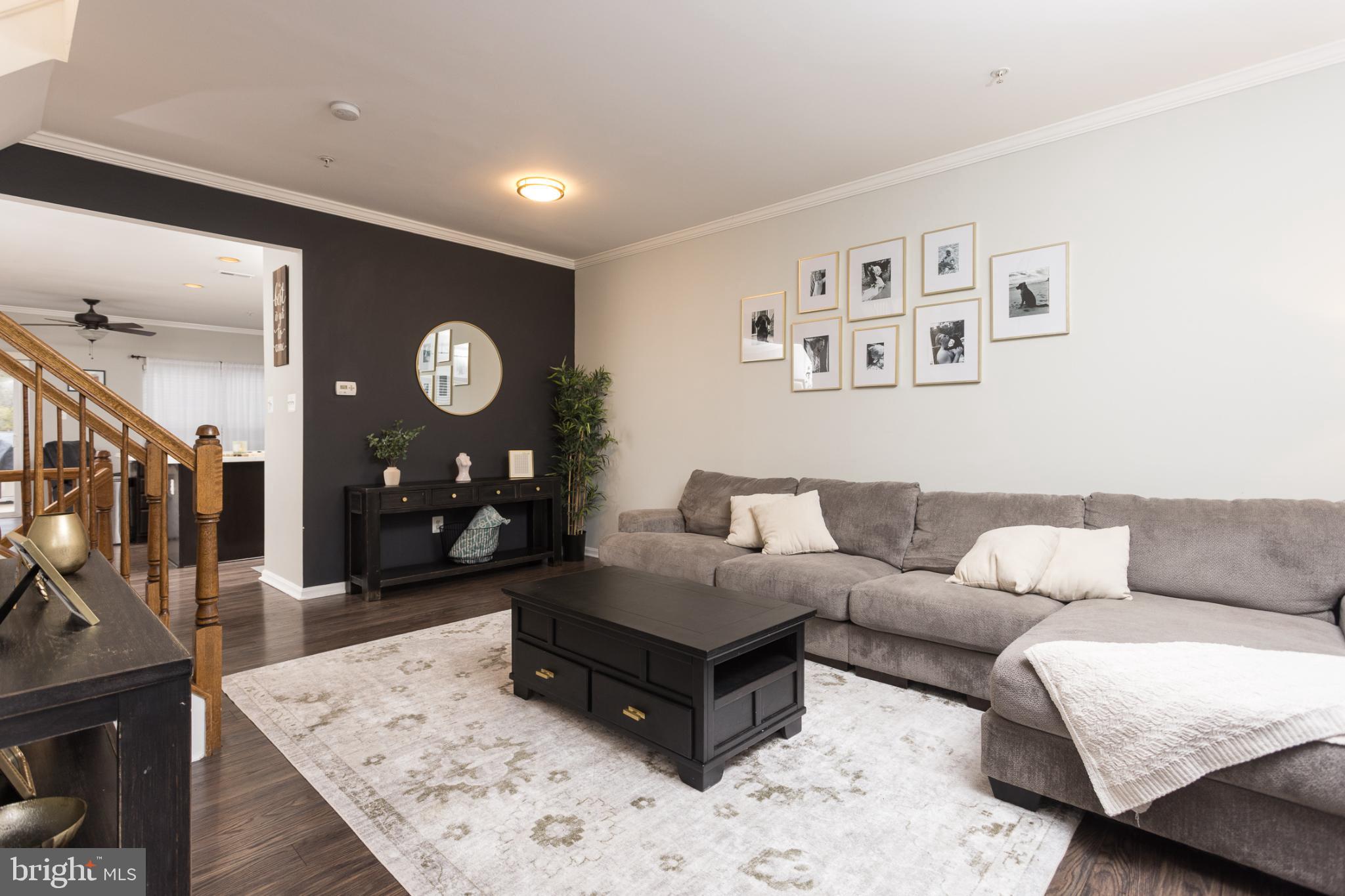 AUTUMN RUN - Residential