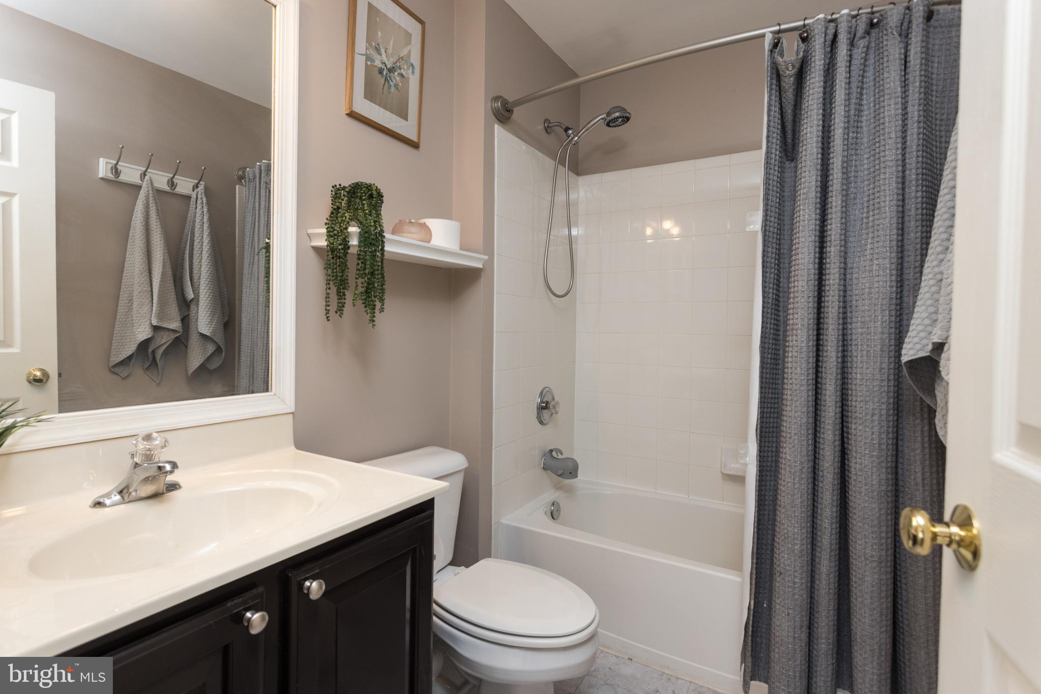 AUTUMN RUN - Residential