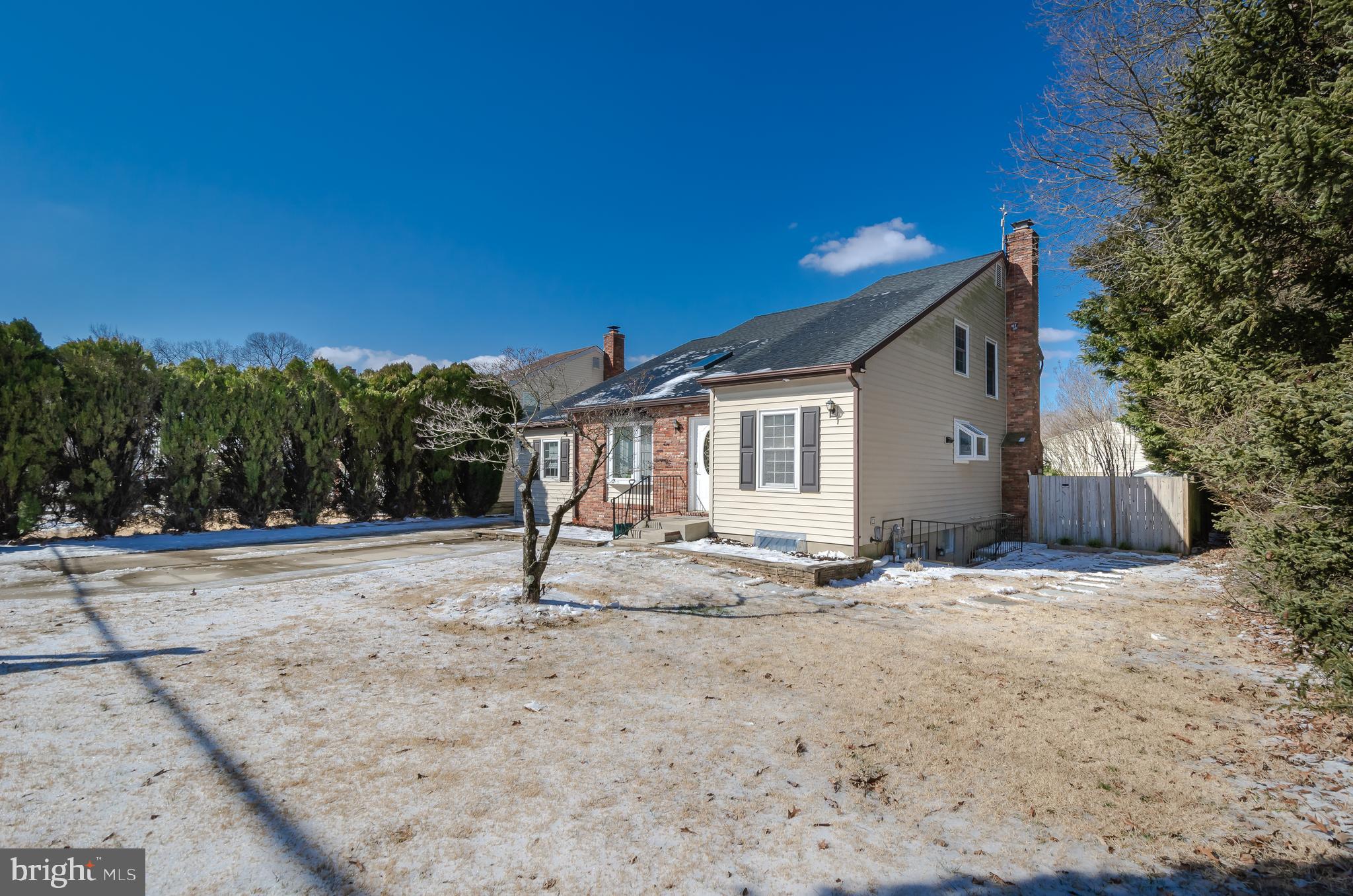 WILLIAMSTOWNE - Residential