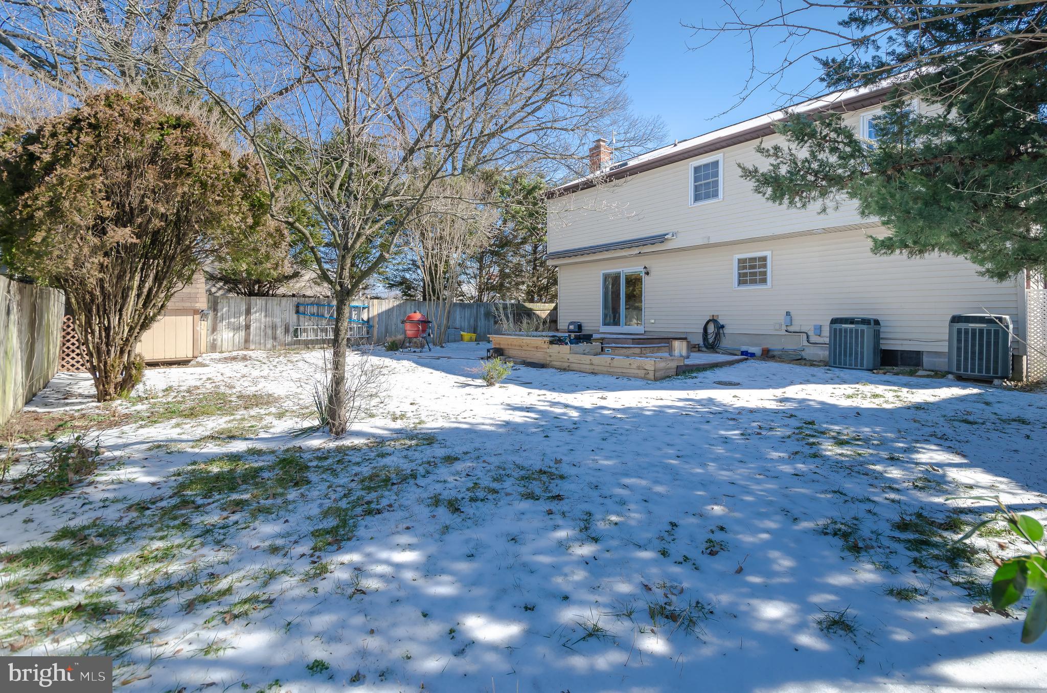 WILLIAMSTOWNE - Residential