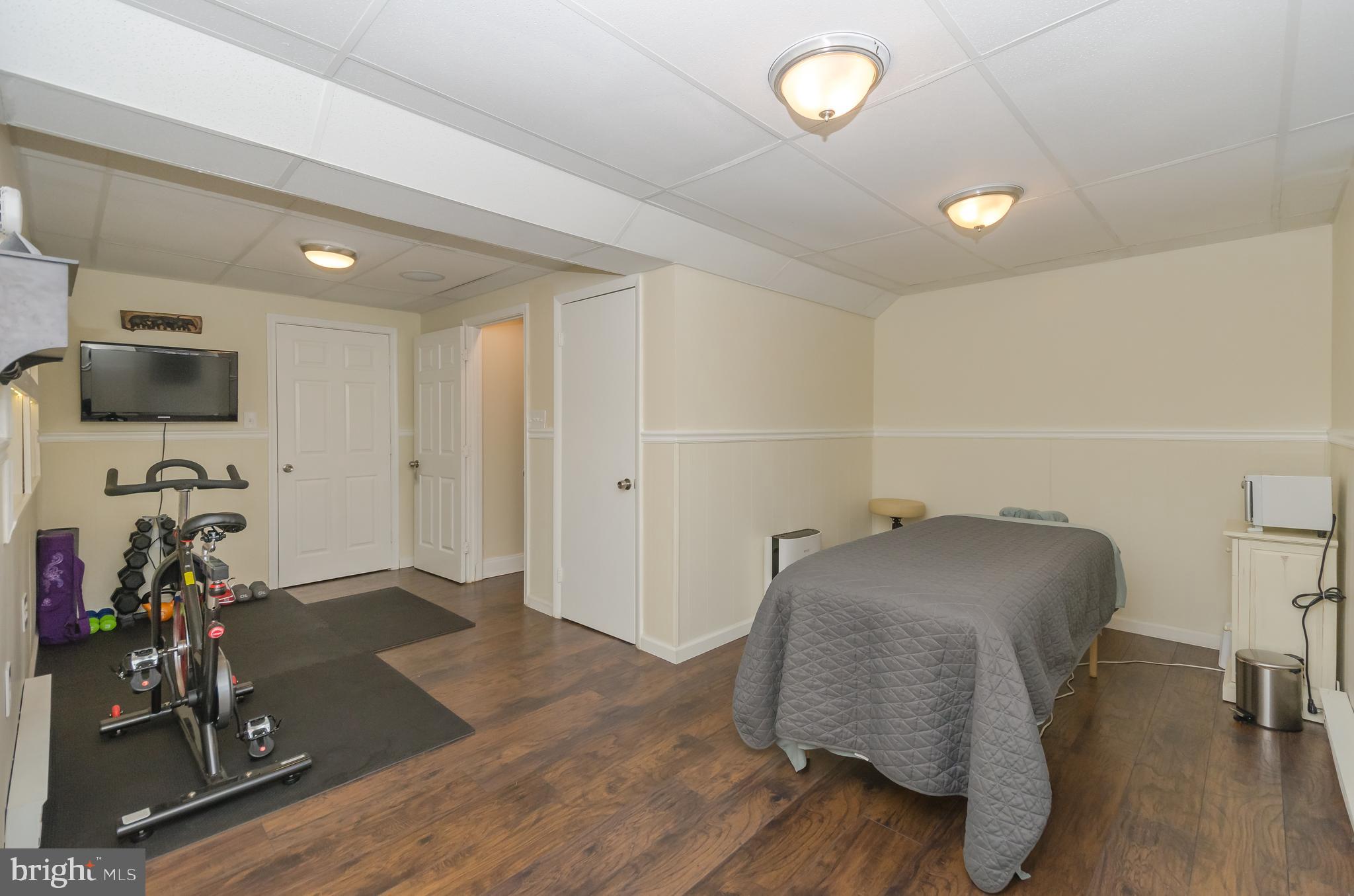 WILLIAMSTOWNE - Residential