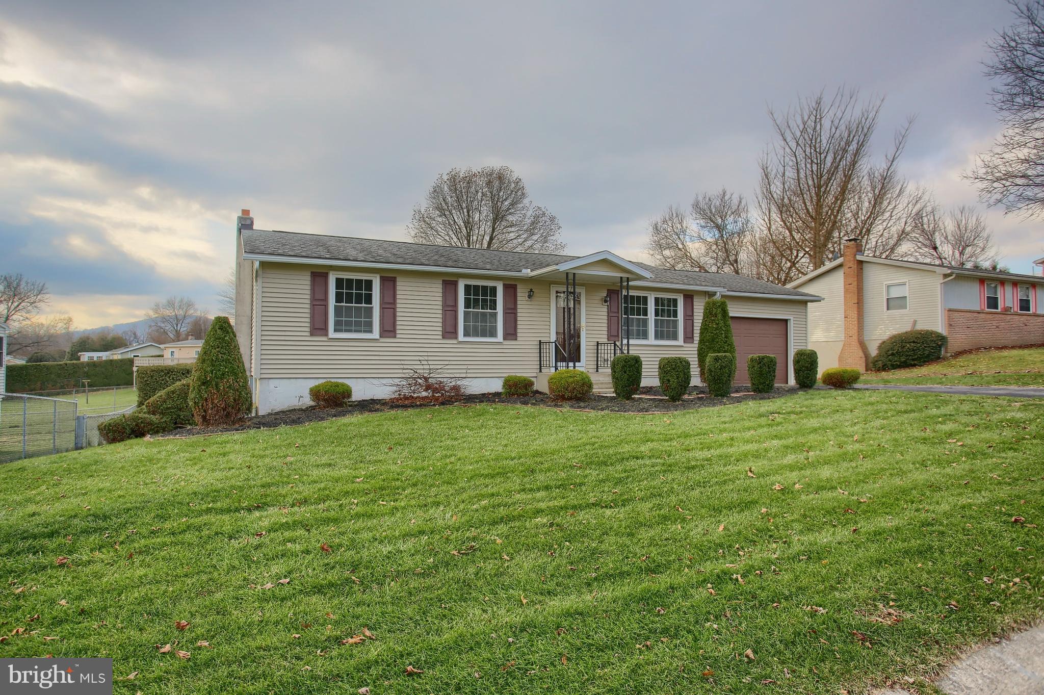 SPRING MEADOW - Residential