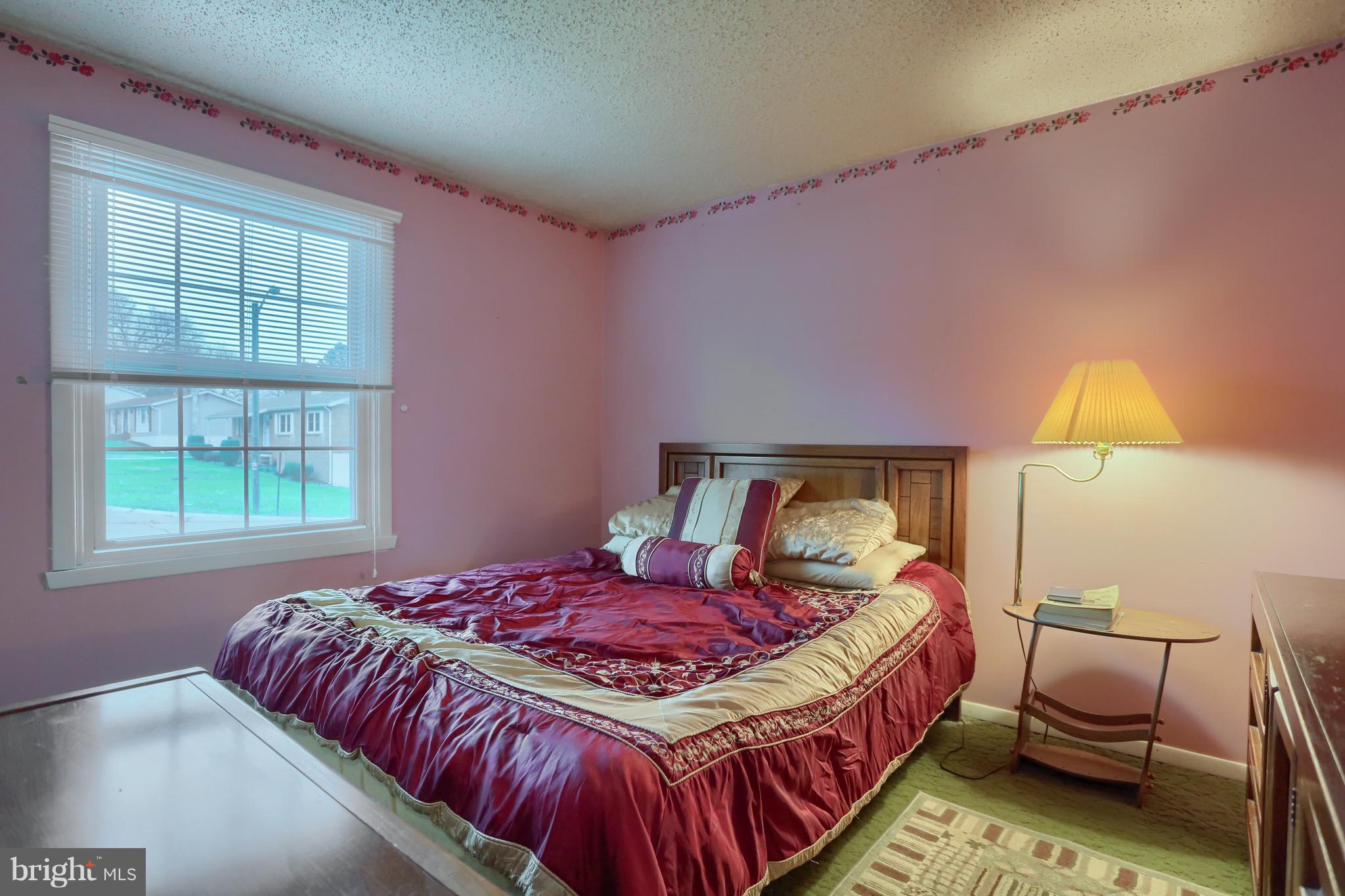 SPRING MEADOW - Residential