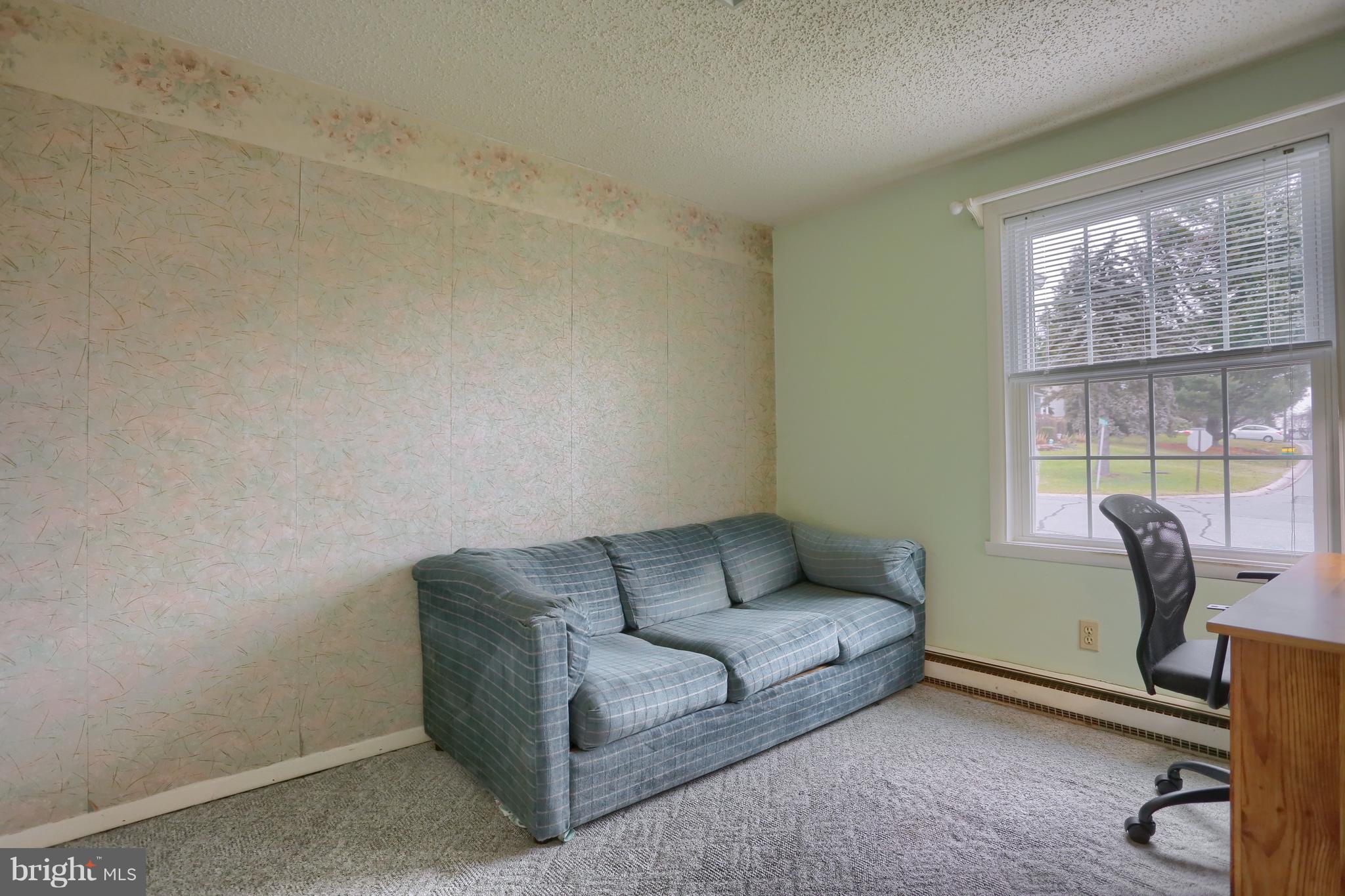 SPRING MEADOW - Residential