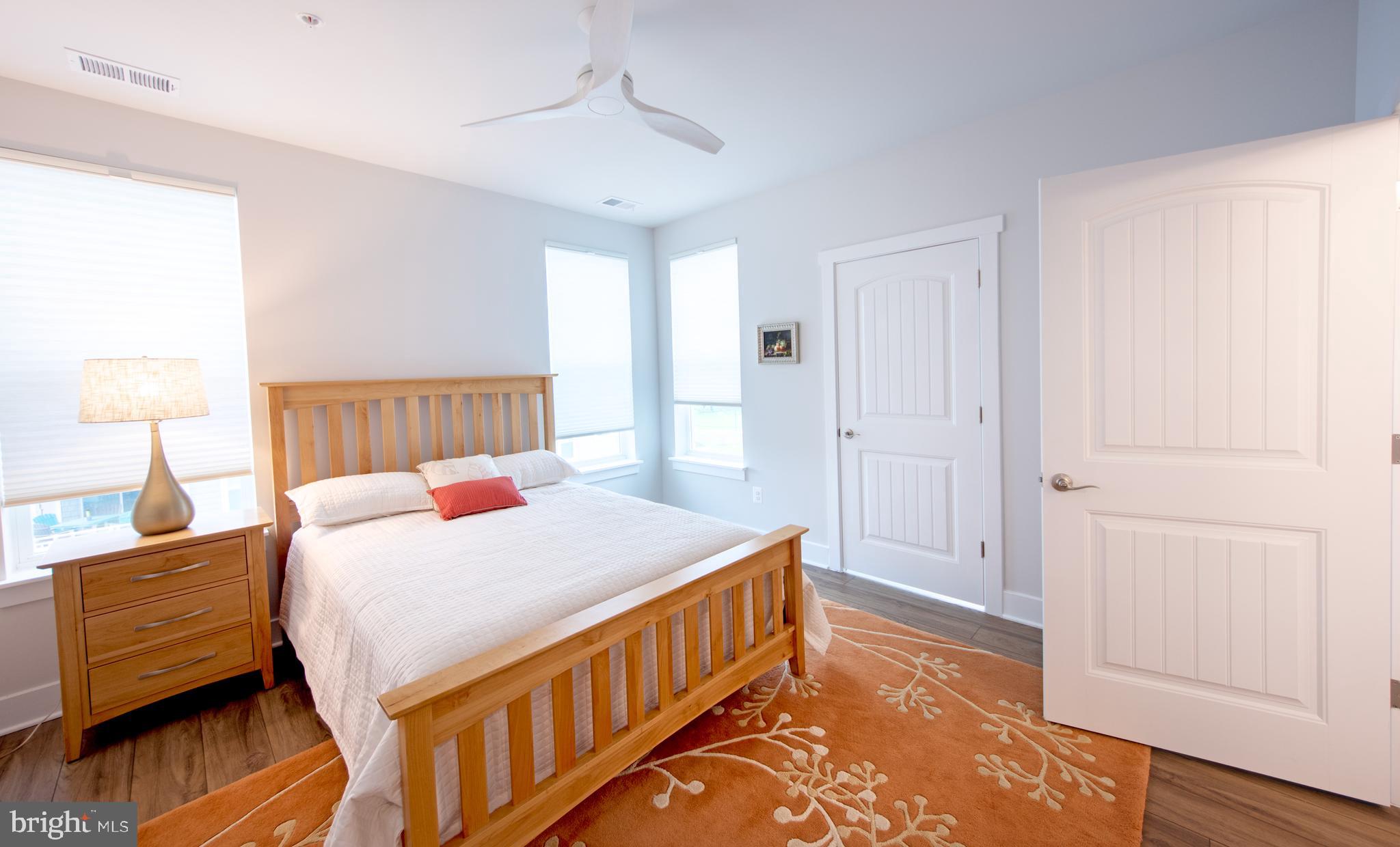 FOUR SEASONS AT KENT ISLAND - Residential