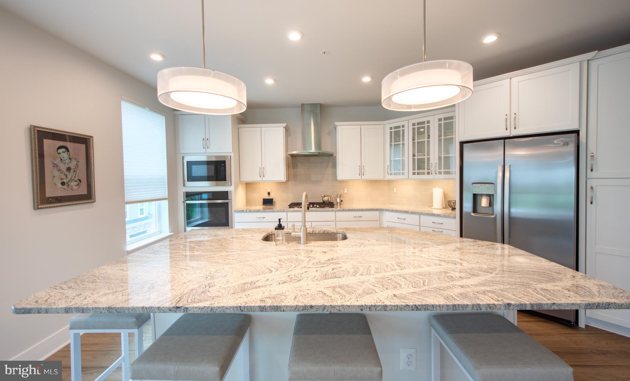 FOUR SEASONS AT KENT ISLAND - Residential