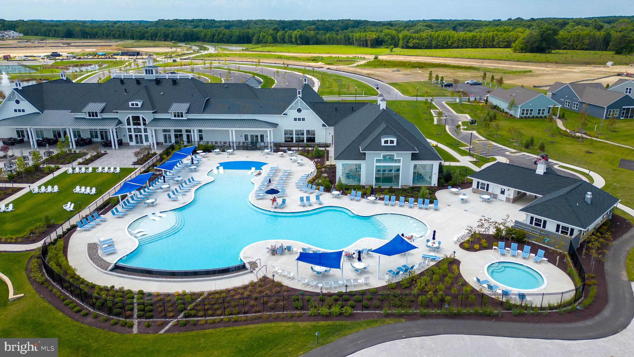 FOUR SEASONS AT KENT ISLAND - Residential